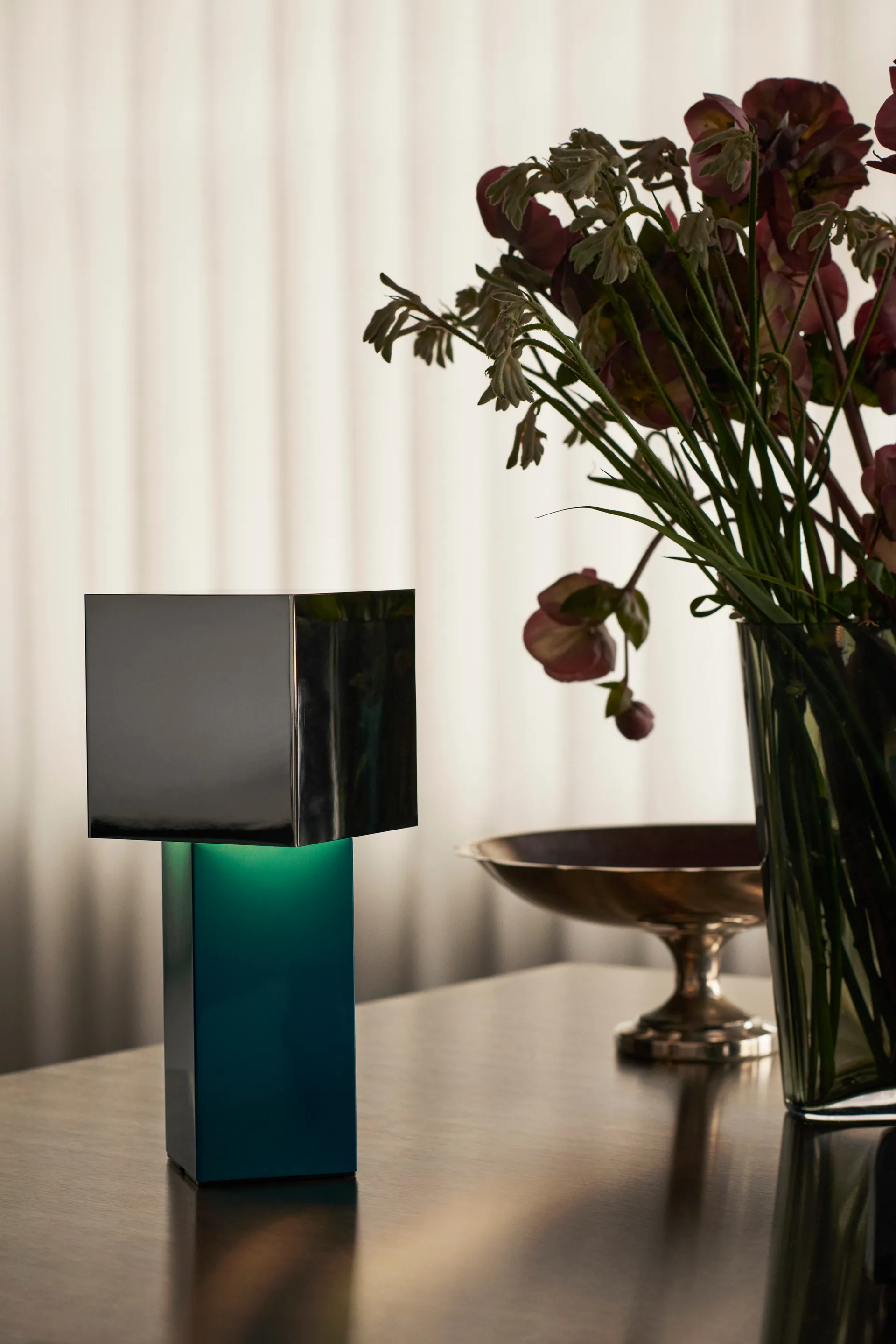 Pivot ATD7 lampa przenośna, Blue silver &Tradition