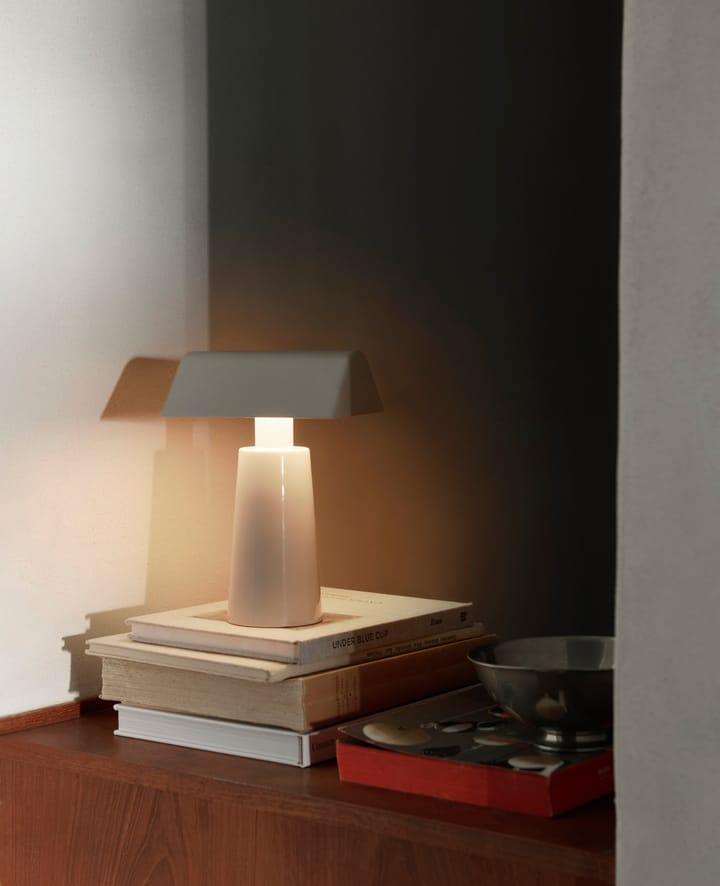 Przenośna lampa stołowa Caret MF1, Silk grey &Tradition