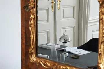 Przenośna lampa stołowa Flowerpot VP9 - Chrome - &Tradition