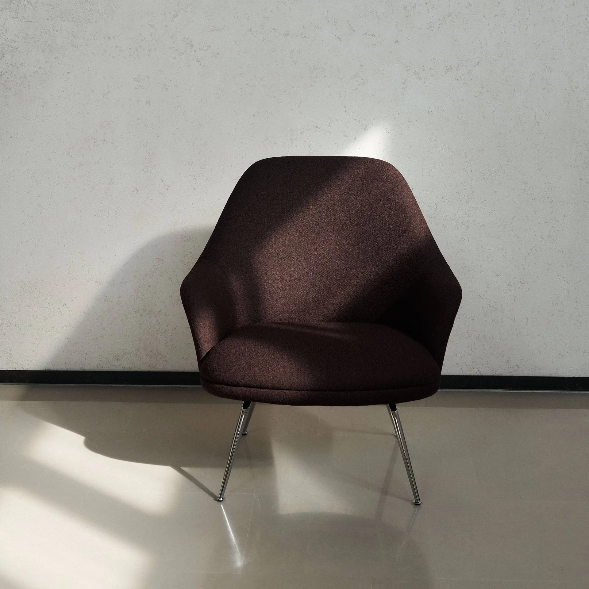 Rely HW139 lounge chair, Saxion 0397-chrom &Tradition