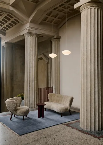 Sofa Little Petra VB2 - Orzech włoski olejowany-Moonlight - &Tradition