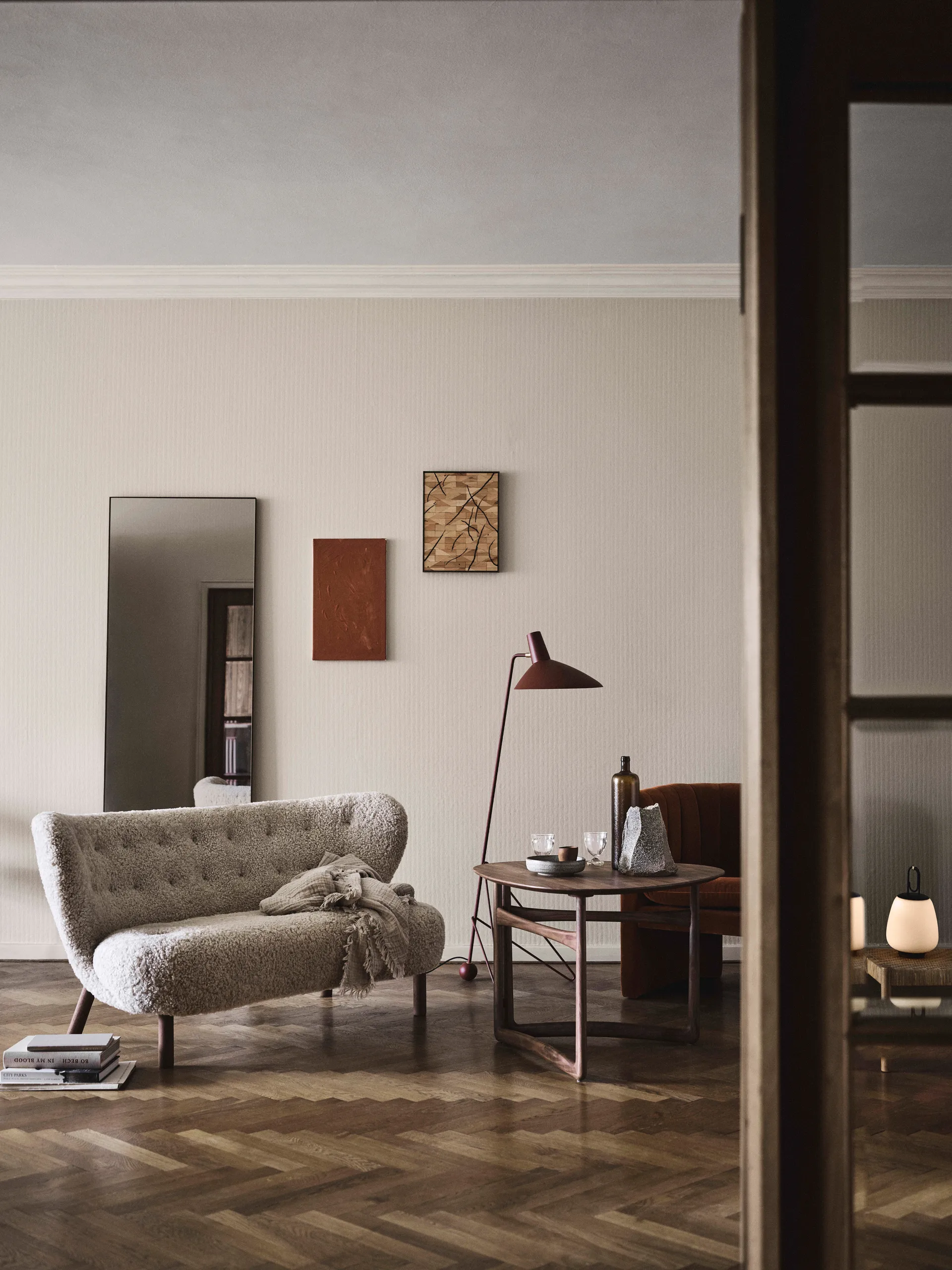 Sofa Little Petra VB2, Orzech włoski olejowany-Moonlight &Tradition