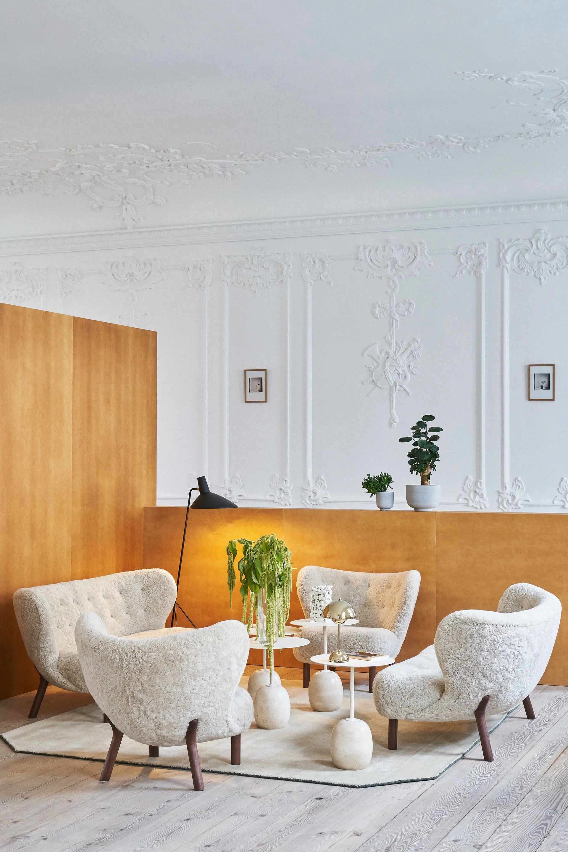 Sofa Little Petra VB2, Orzech włoski olejowany-Moonlight &Tradition