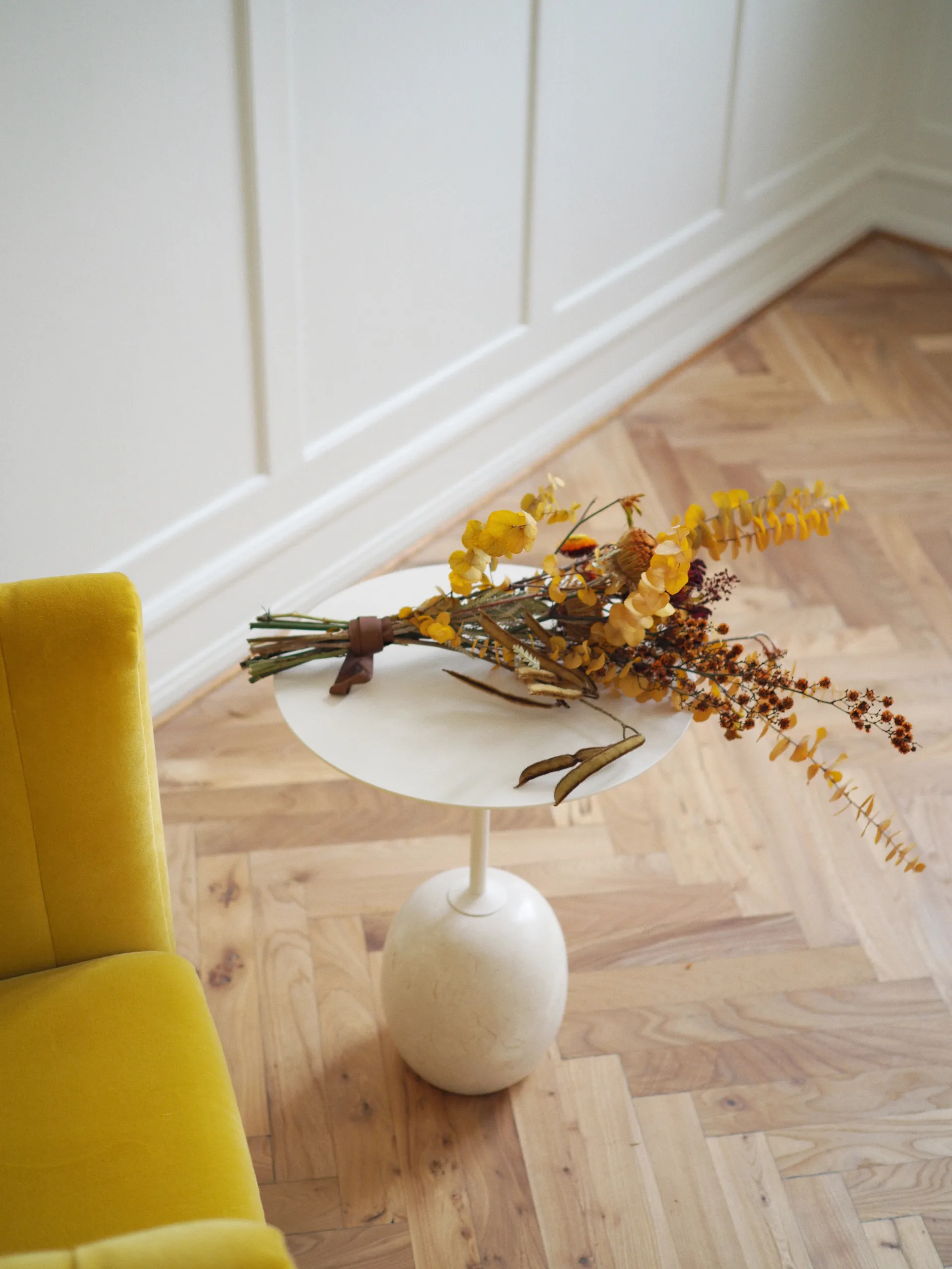 Stół Lato LN8, Ivory white-Crema diva marble &Tradition