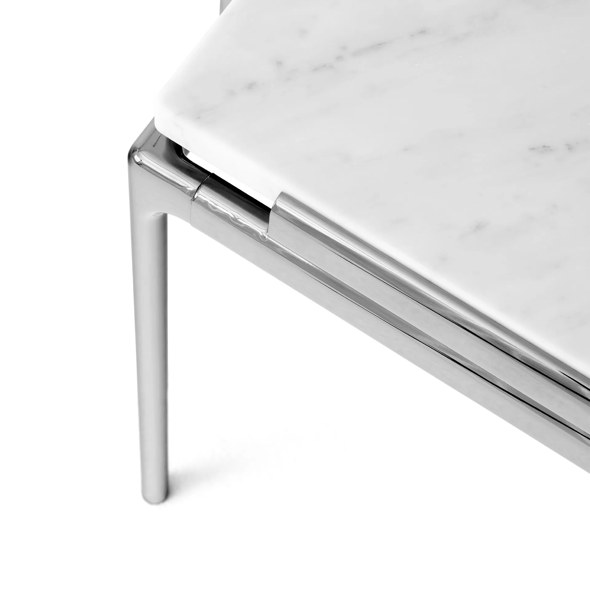 Stolik boczny Sett LN11, Bianco carrara-dark chrome &Tradition