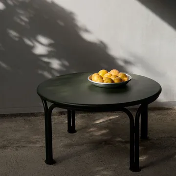 Stolik kawowy Thorvald SC108 - Bronze green, Ø70 cm - &Tradition