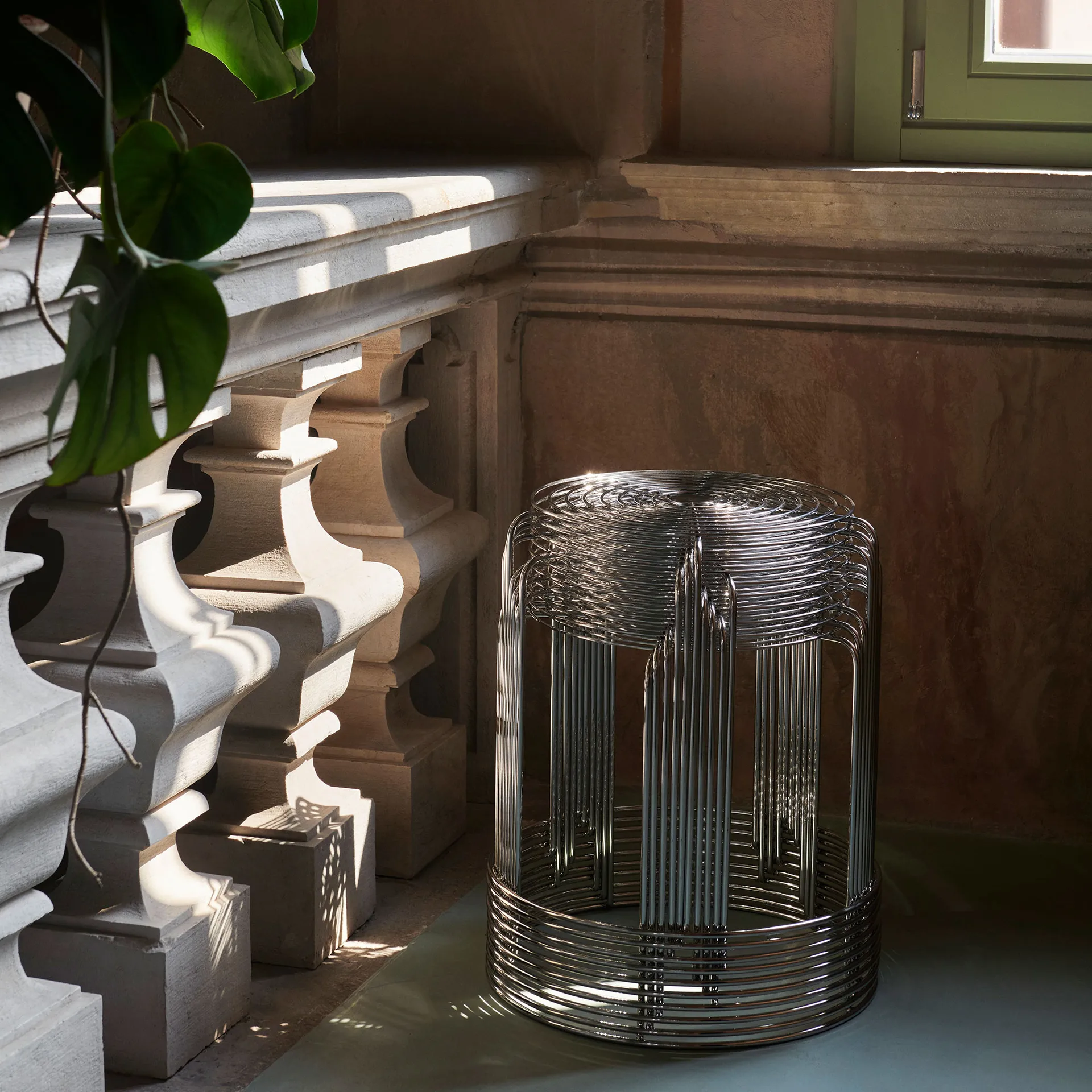 Taboret okrągły Wire VP11, Stainless steel, Ø44x42 cm &Tradition