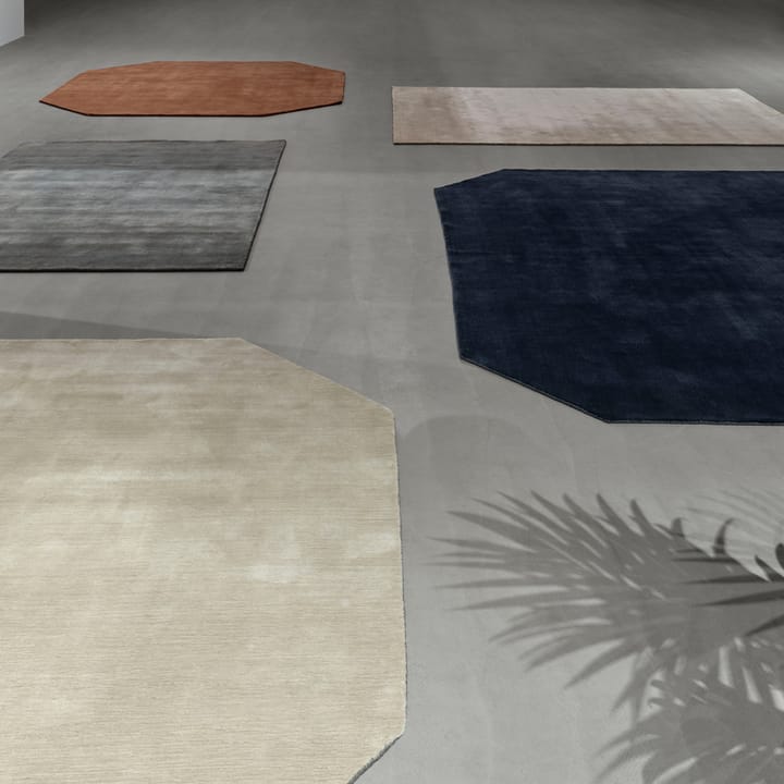 The Moor Rug AP8 dywan - midnight blue - &Tradition