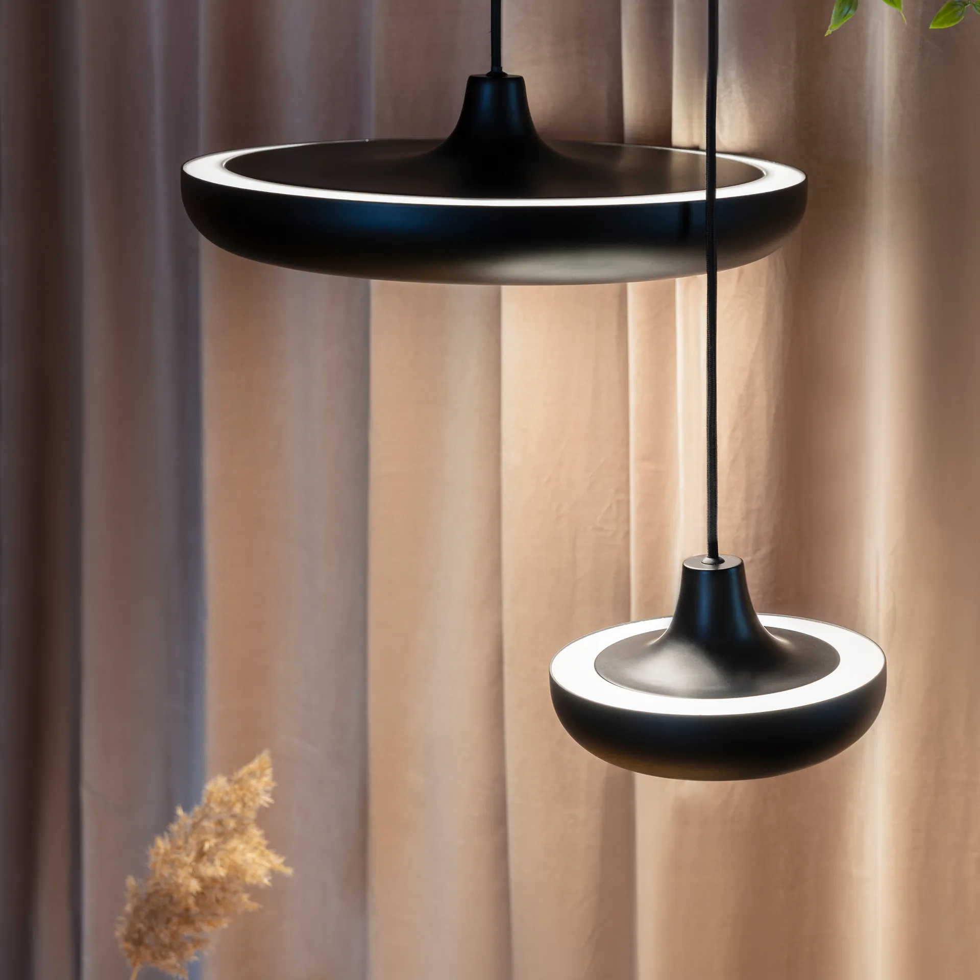 Lampa Cassini czarna, Ø20 cm Umage