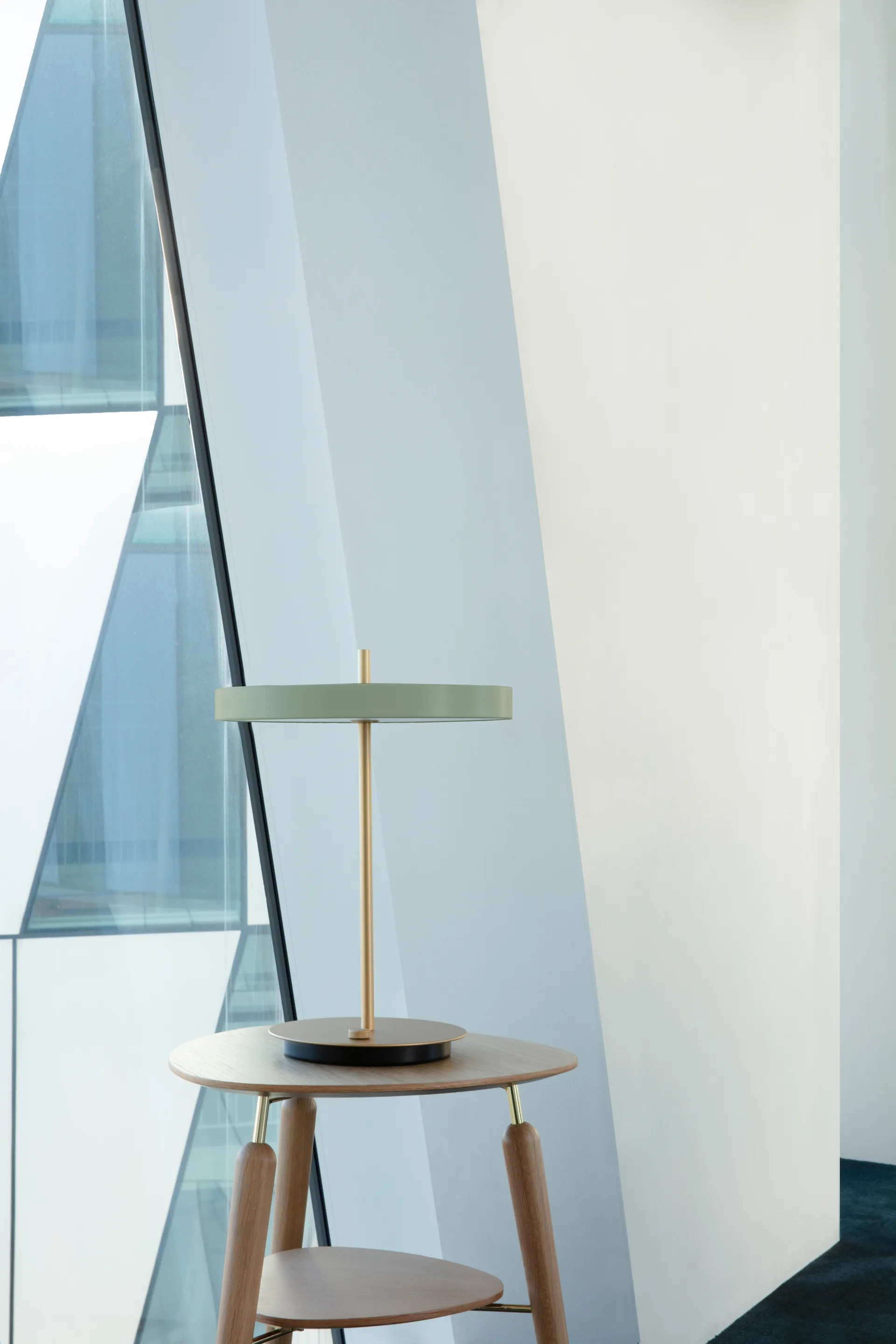 Lampa stołowa Asteria, Olive Umage