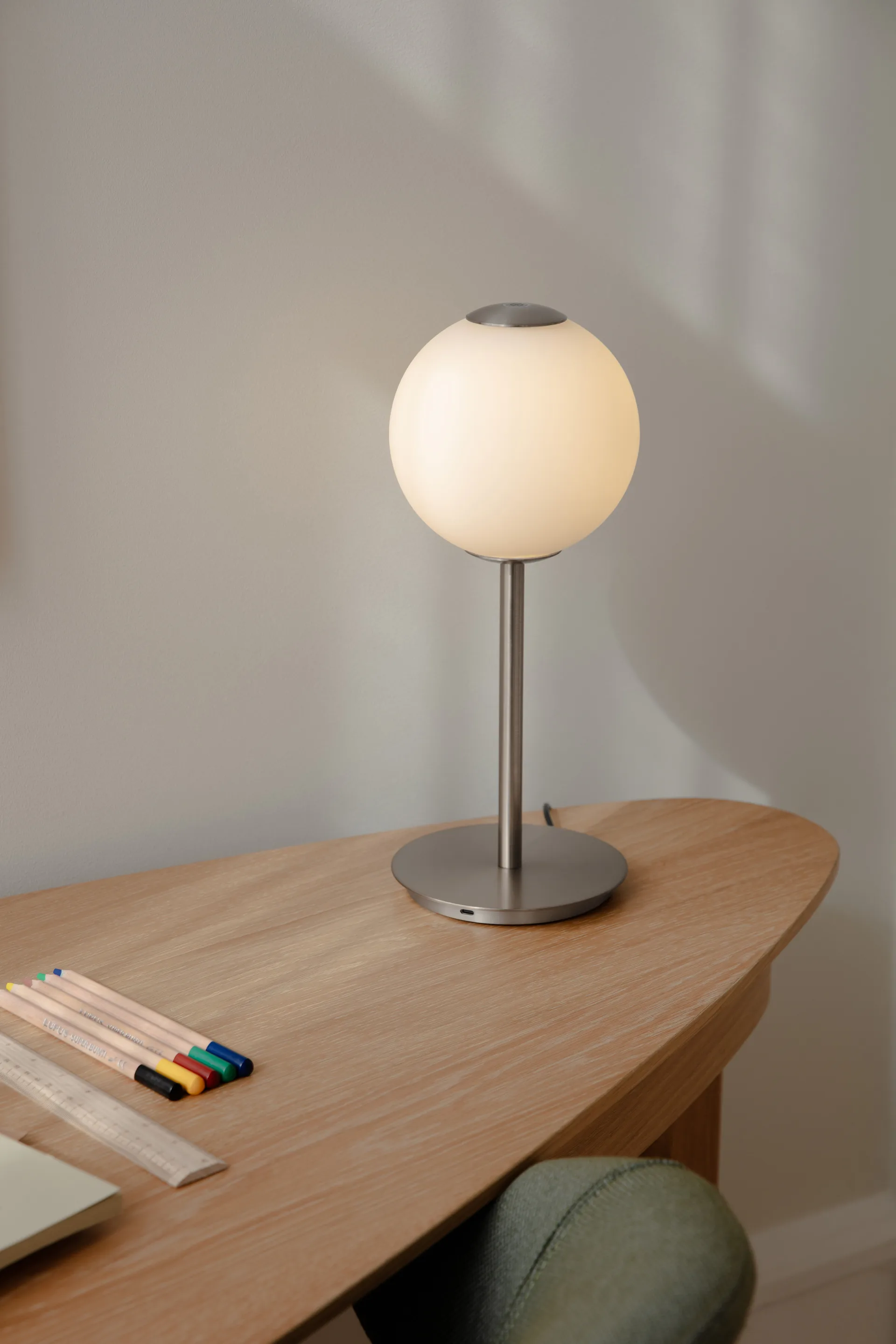 Lampa stołowa Audrey Table, Stal Umage