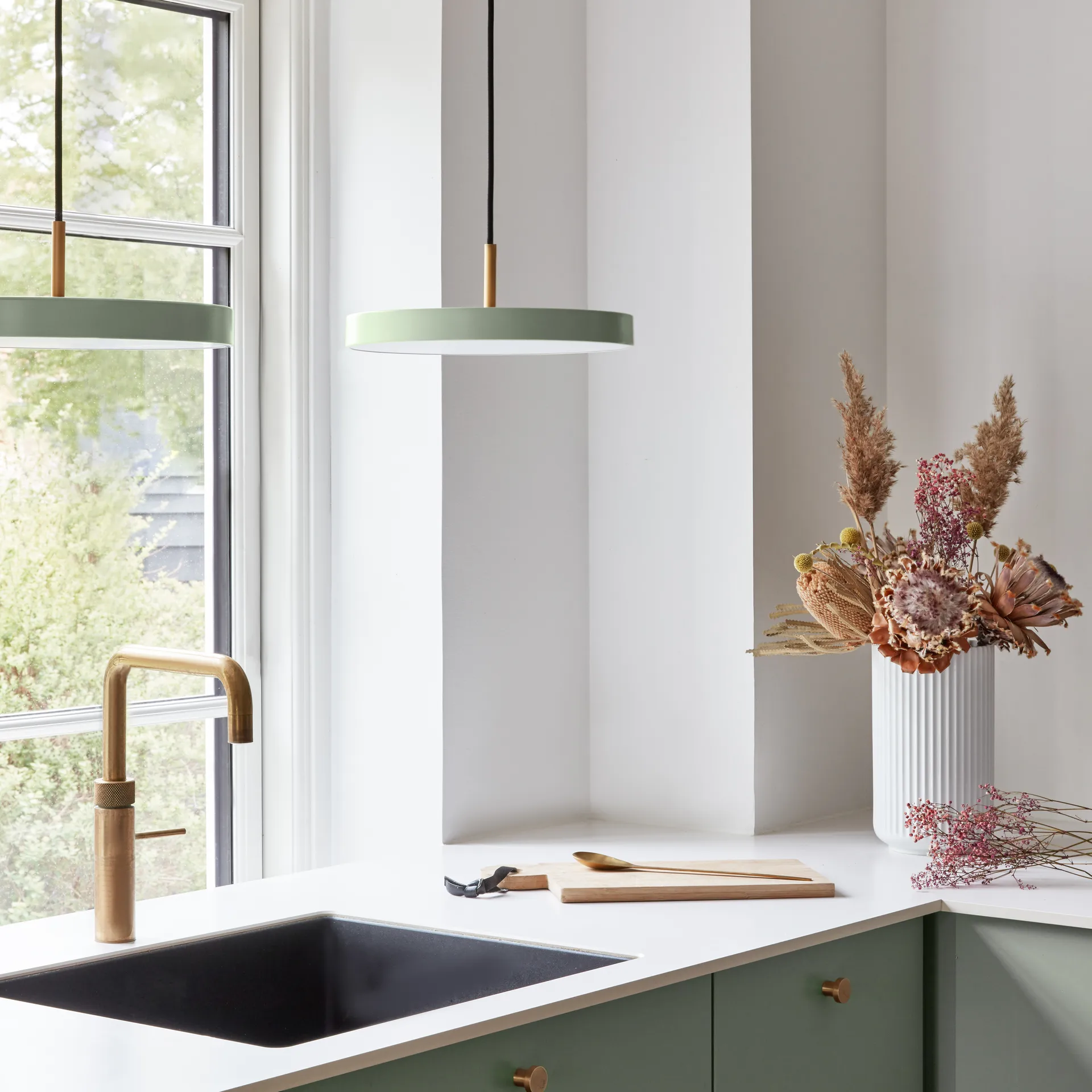 Lampa wisząca Asteria Mini, Nuance olive Umage