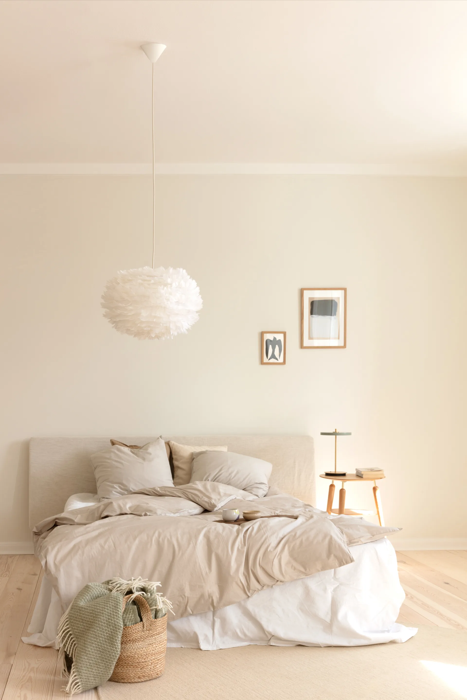 Lampa wisząca Eos średnia biała,  Umage