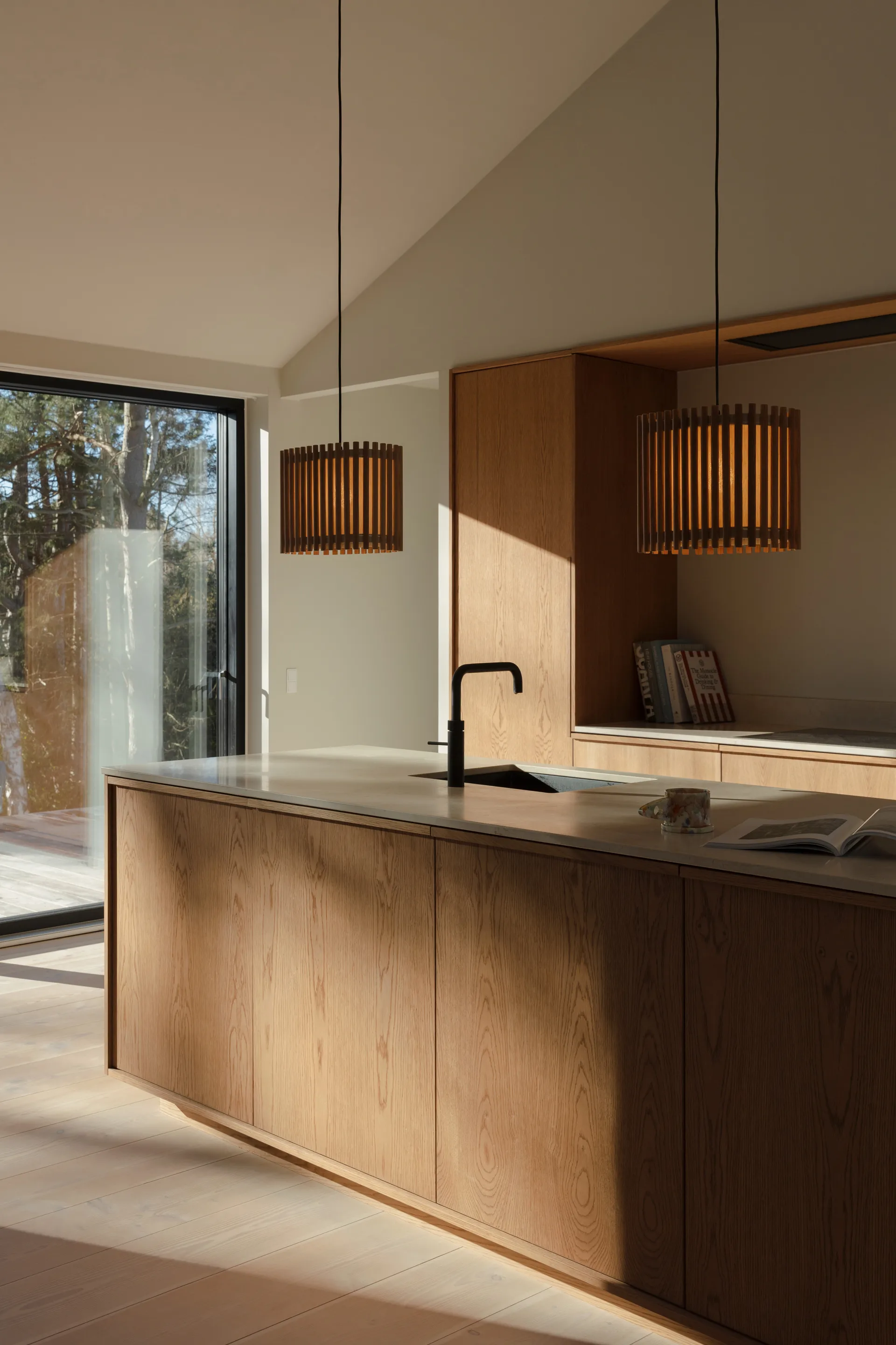Lampa wisząca Komorebi średnia, Rectangular oak-czarny Umage