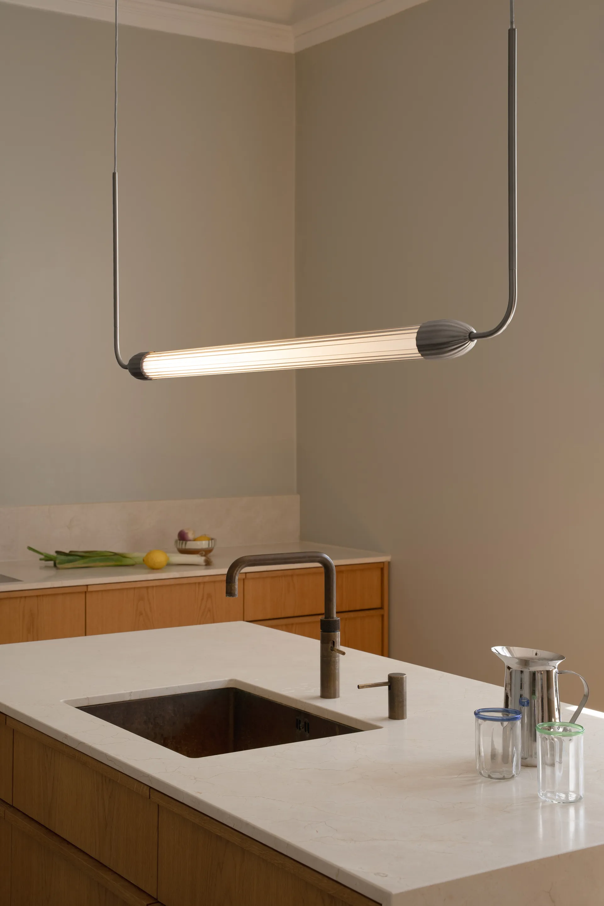 Lampa wisząca Lemon Squeeze, Polerowana stal Umage