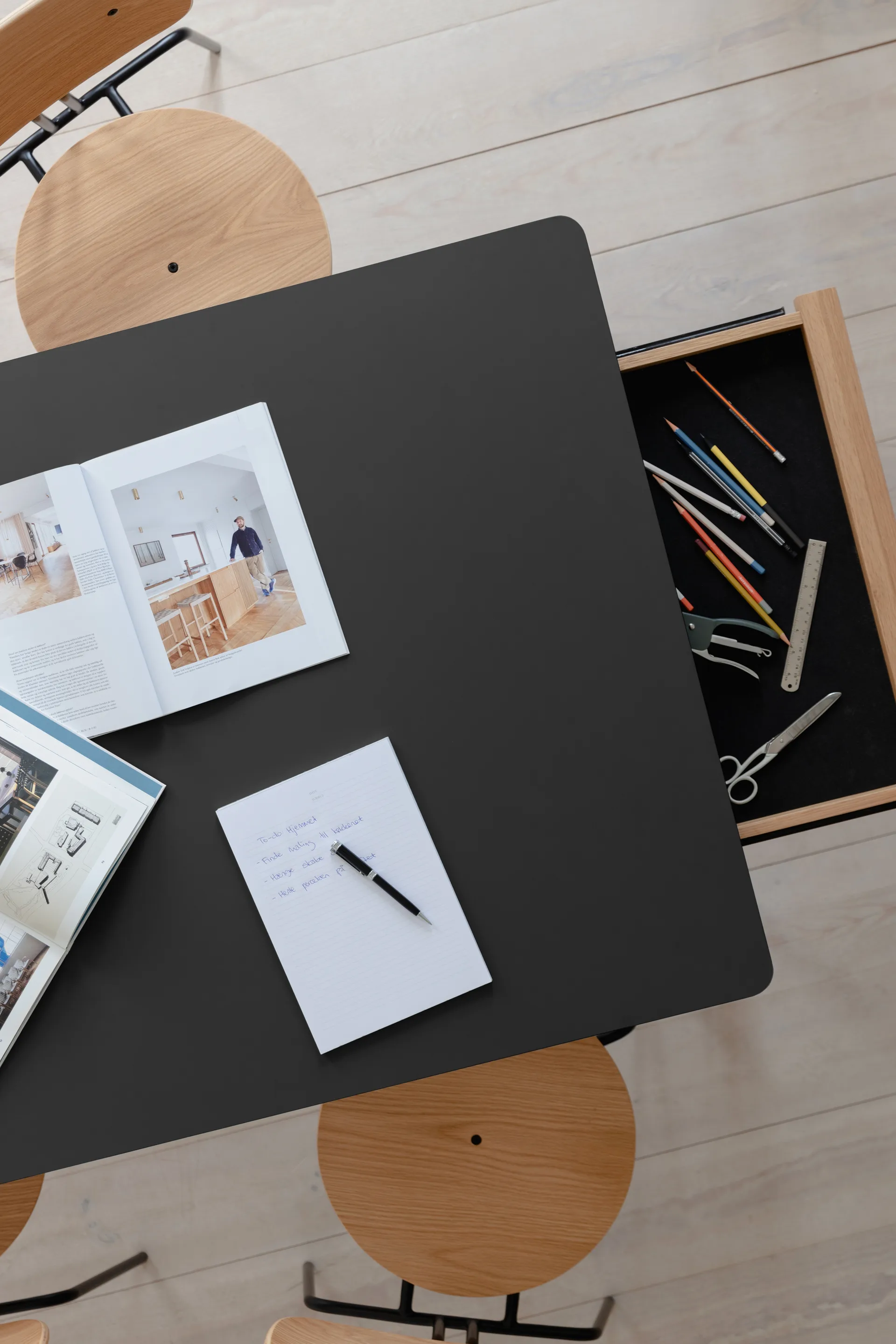 Stół do jadalni Heart'n'Soul 90x200 cm, Oak-obsidian black Umage