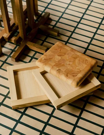 009 Tray taca - Sosnowe olejowoskowane, 33x33x6 cm - Vaarnii