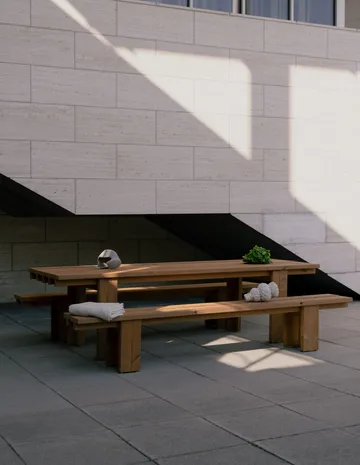 Ławka 013 Osa Outdoor Bench - Sosna termowana, 270×37×49 cm - Vaarnii