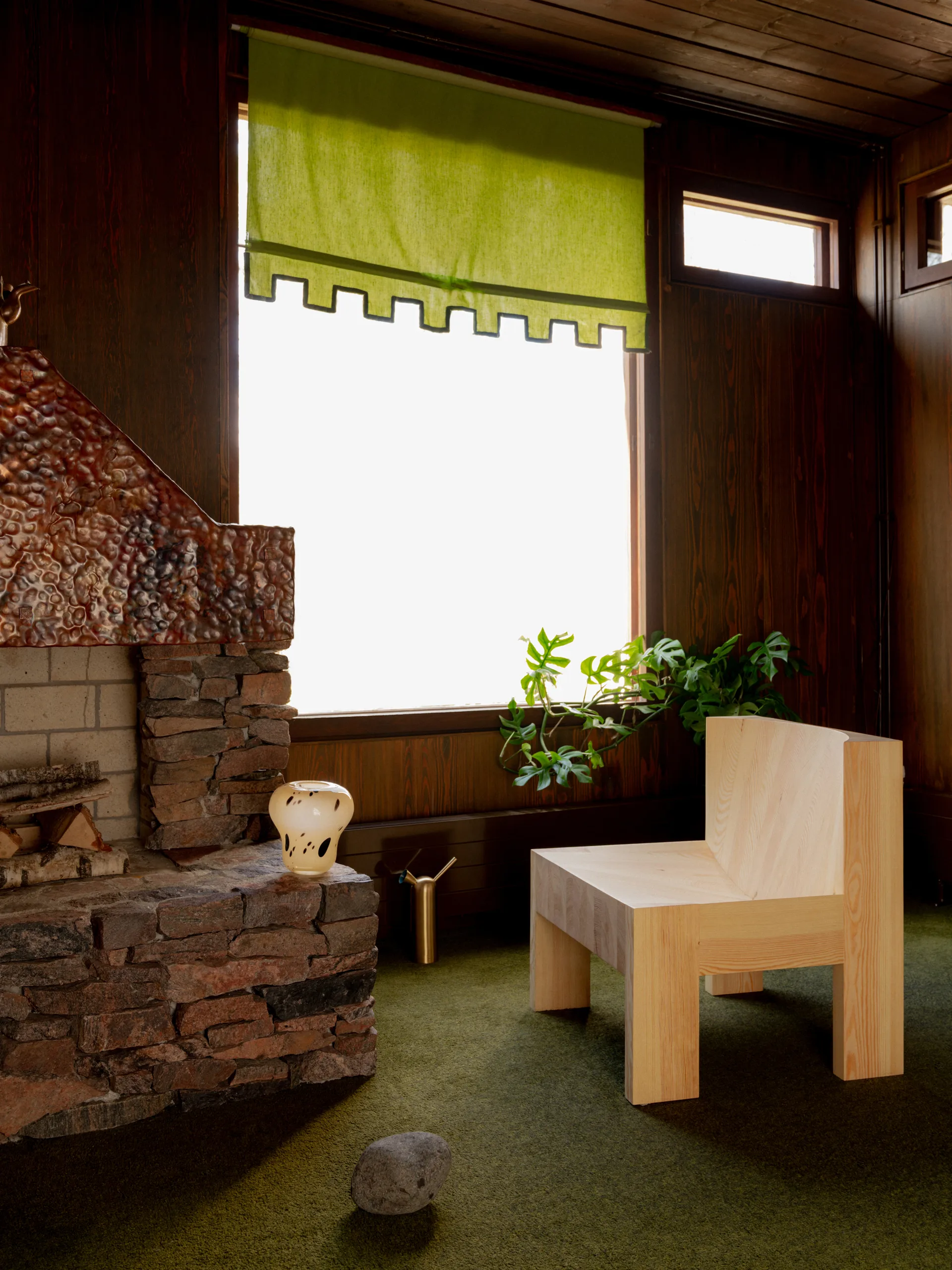 Fotel lounge 005 Lounge Chair, Sosna olejowana i woskowana, matowe Vaarnii