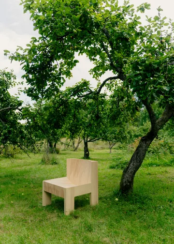 Fotel lounge 005 Lounge Chair - Sosna olejowana i woskowana, matowe - Vaarnii