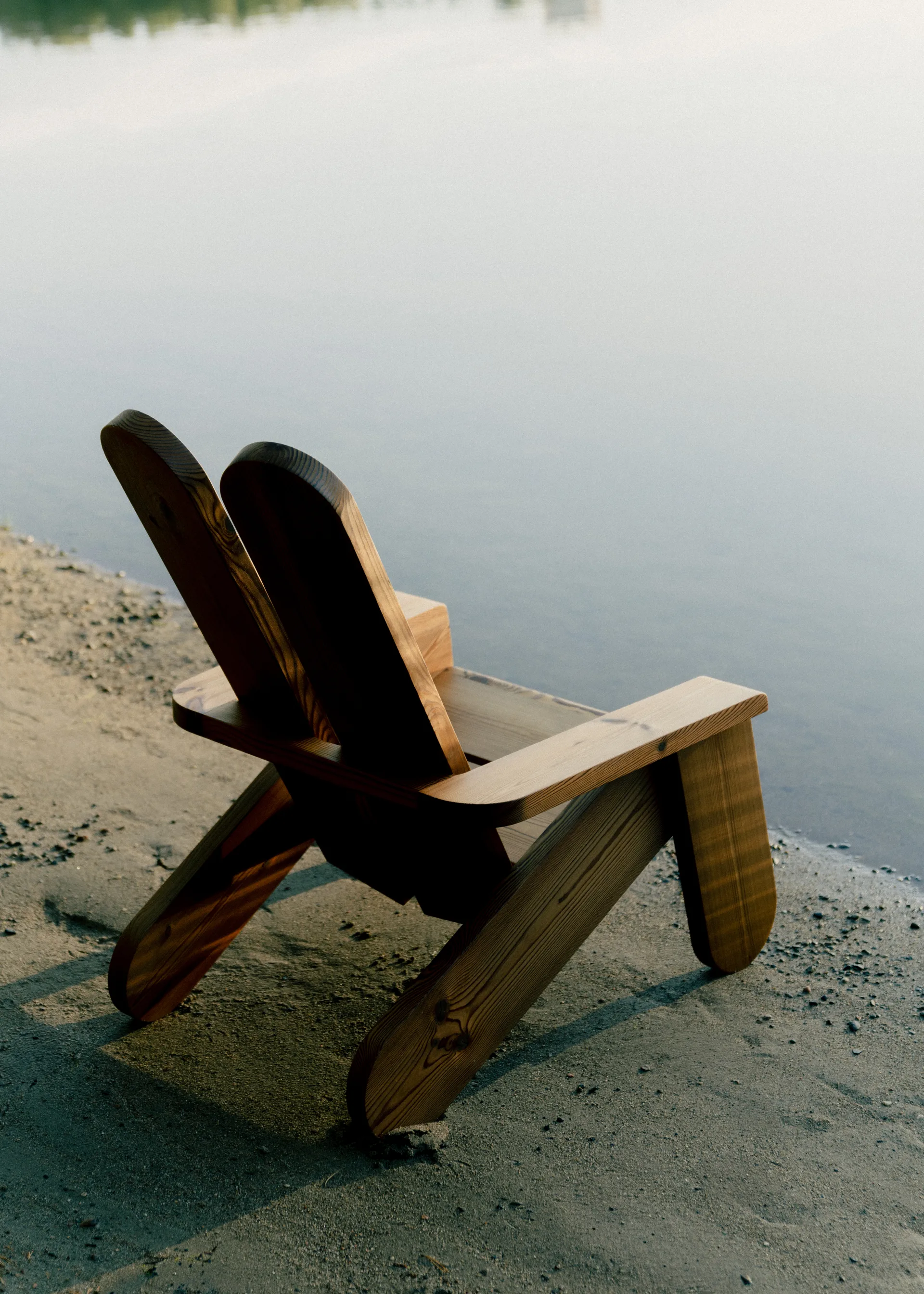 Fotel lounge 015 Peace Outdoor Lounge Chair, Sosna termowana Vaarnii