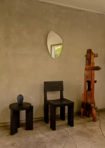 Krzesło 001 Dining Chair - Sosna bejcowana na czarno - Vaarnii