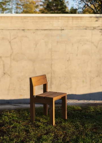 Krzesło 013 Osa Outdoor Dining Chair - Sosna olejowana i woskowana, matowe - Vaarnii