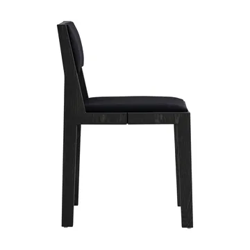 Krzesło 016 Maasto Dining Chair - Sosna barwiona na czarno, przód tapicerowany na czarno - Vaarnii