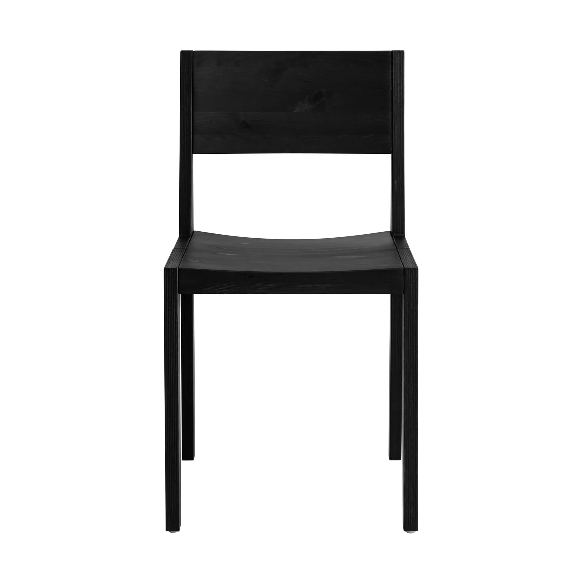 Krzesło 016 Maasto Dining Chair, Sosna bejcowana na czarno Vaarnii