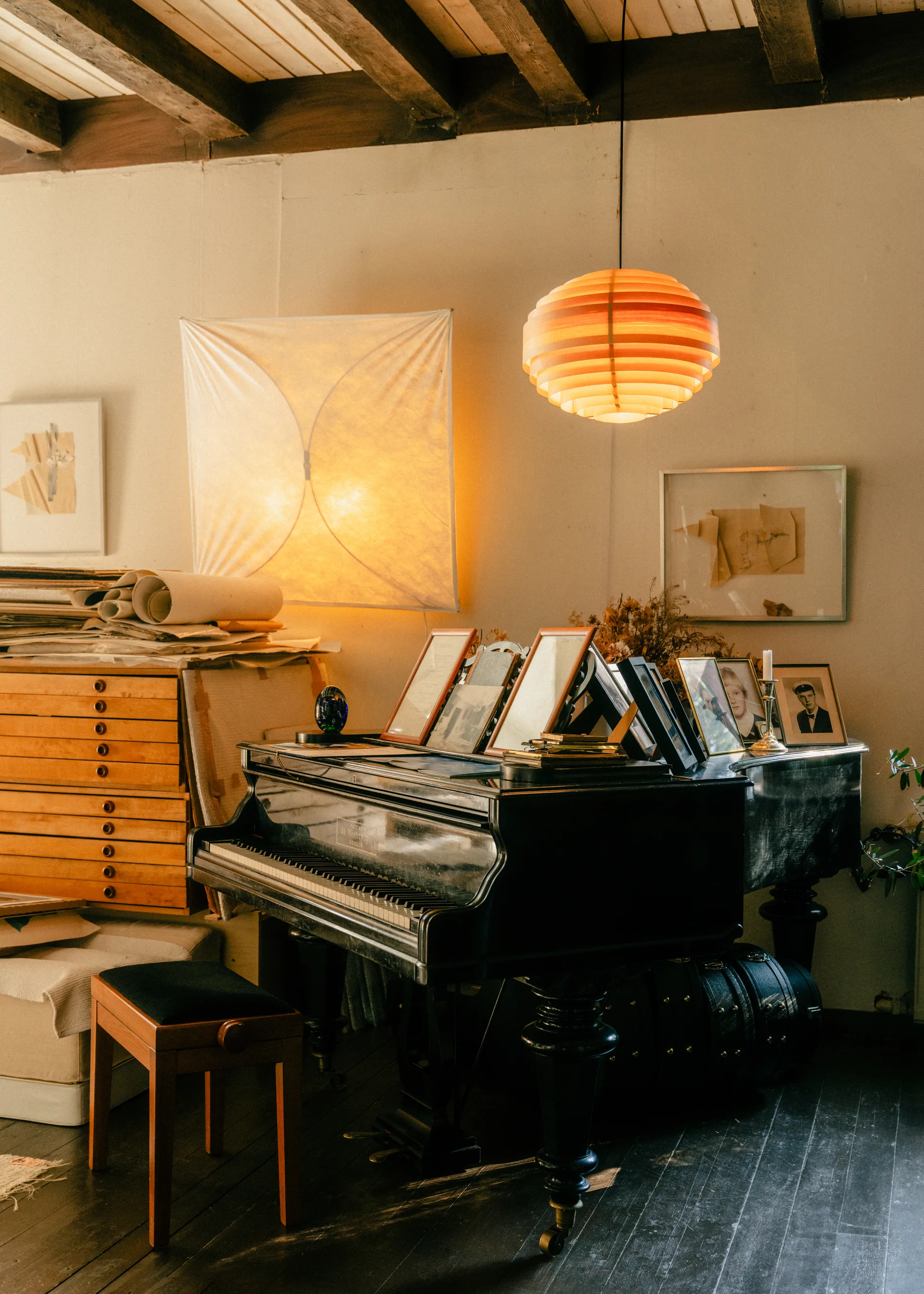 Lampa wisząca 1002 Hans Pendant, Sosna olejowana i woskowana, matowe, Ø46 cm Vaarnii