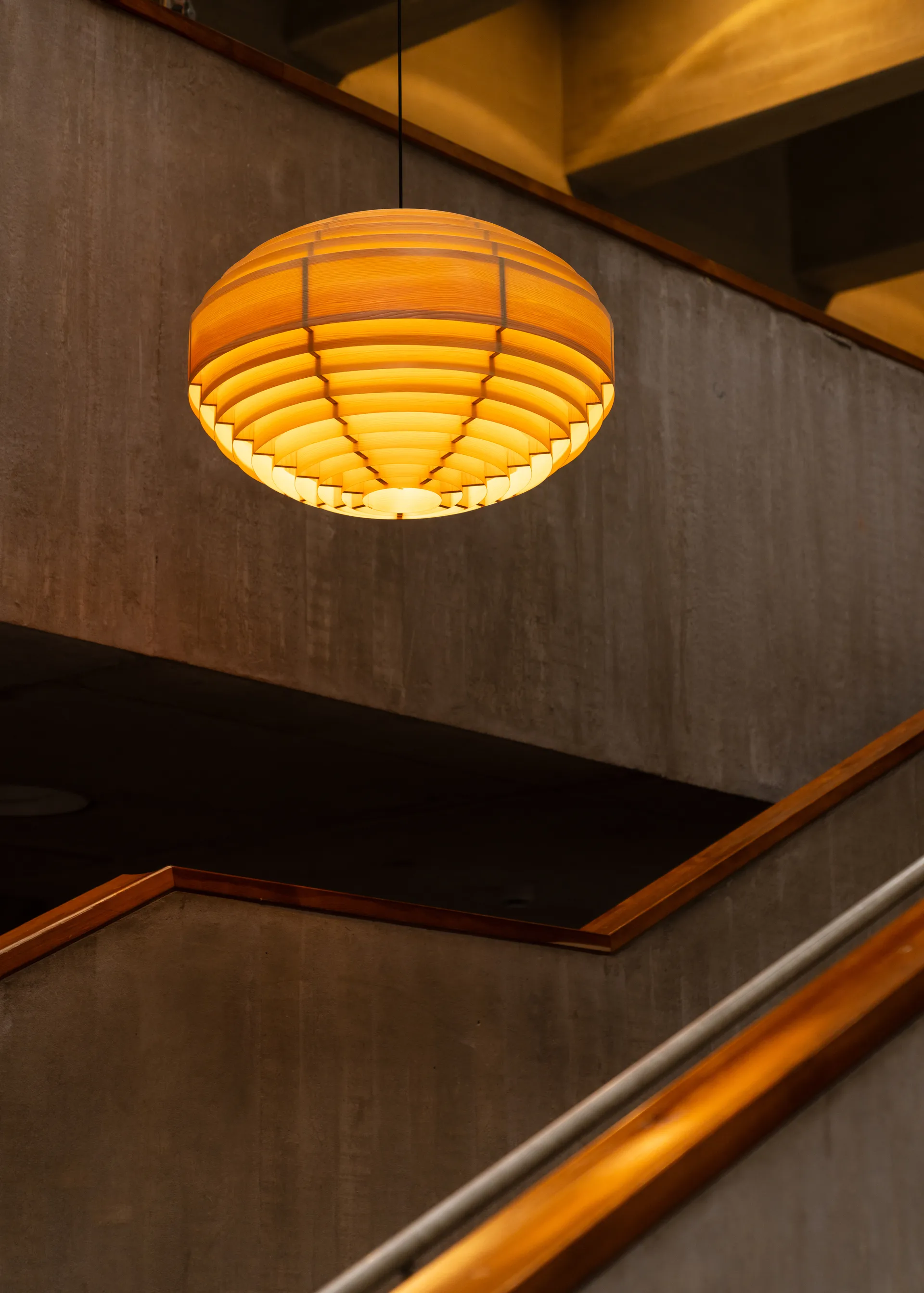 Lampa wisząca 1002 Hans Pendant, Sosna olejowana i woskowana, matowe, XL Ø70 cm Vaarnii