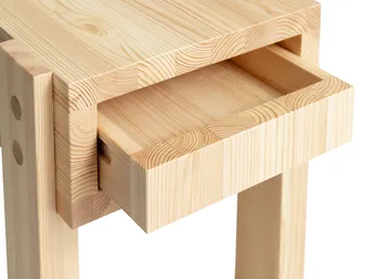 Stolik boczny 003 Stilts Side Table - Sosna olejowana i woskowana, matowe 40×36×45 cm - Vaarnii