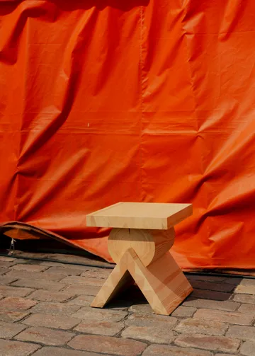 Stolik boczny 006 AA Side Table - Sosna olejowana i woskowana, matowe, 40×40×45 cm - Vaarnii