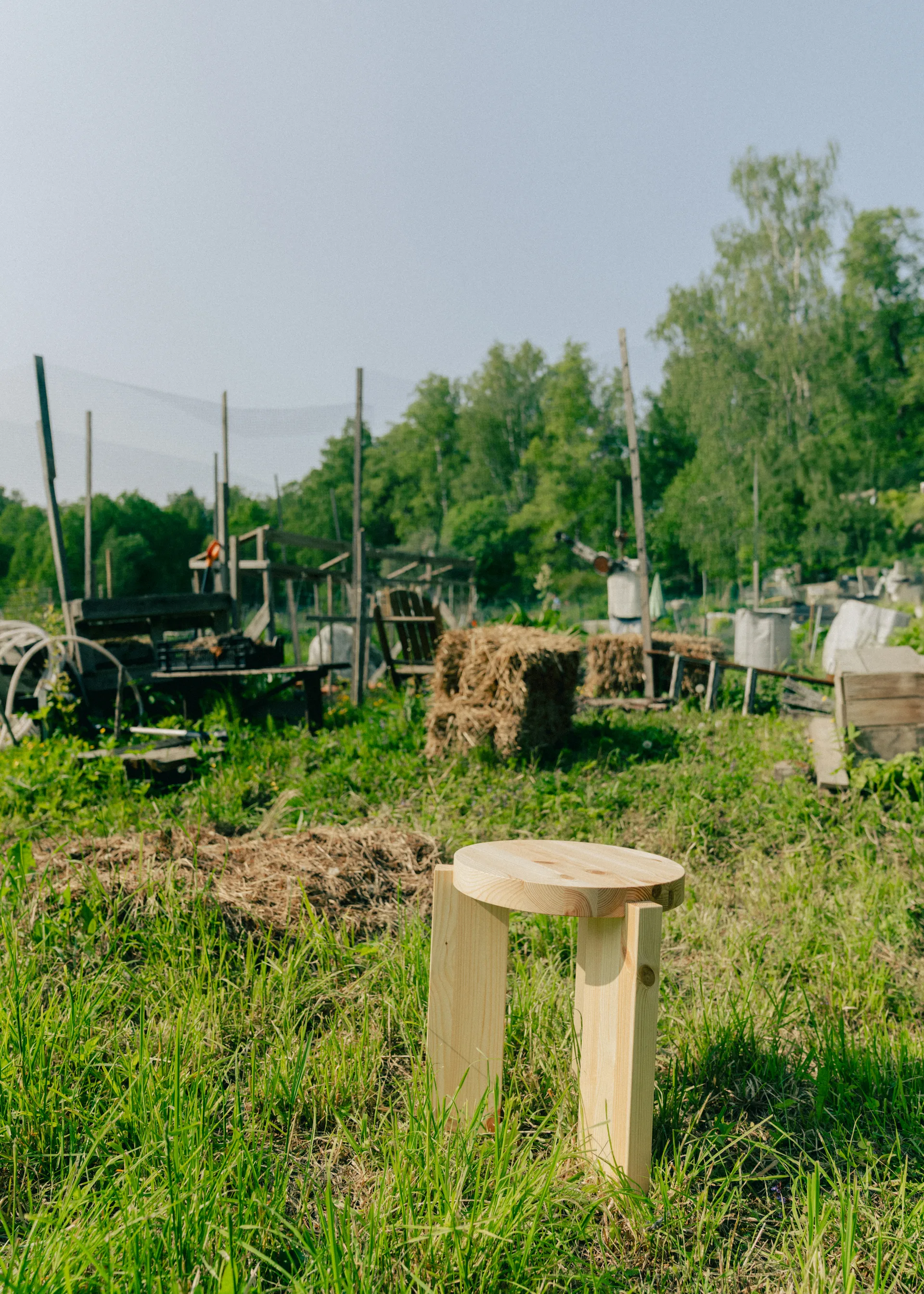 Taboret 001 Stool, Sosna olejowana i woskowana, matowe, Ø40×44 cm Vaarnii