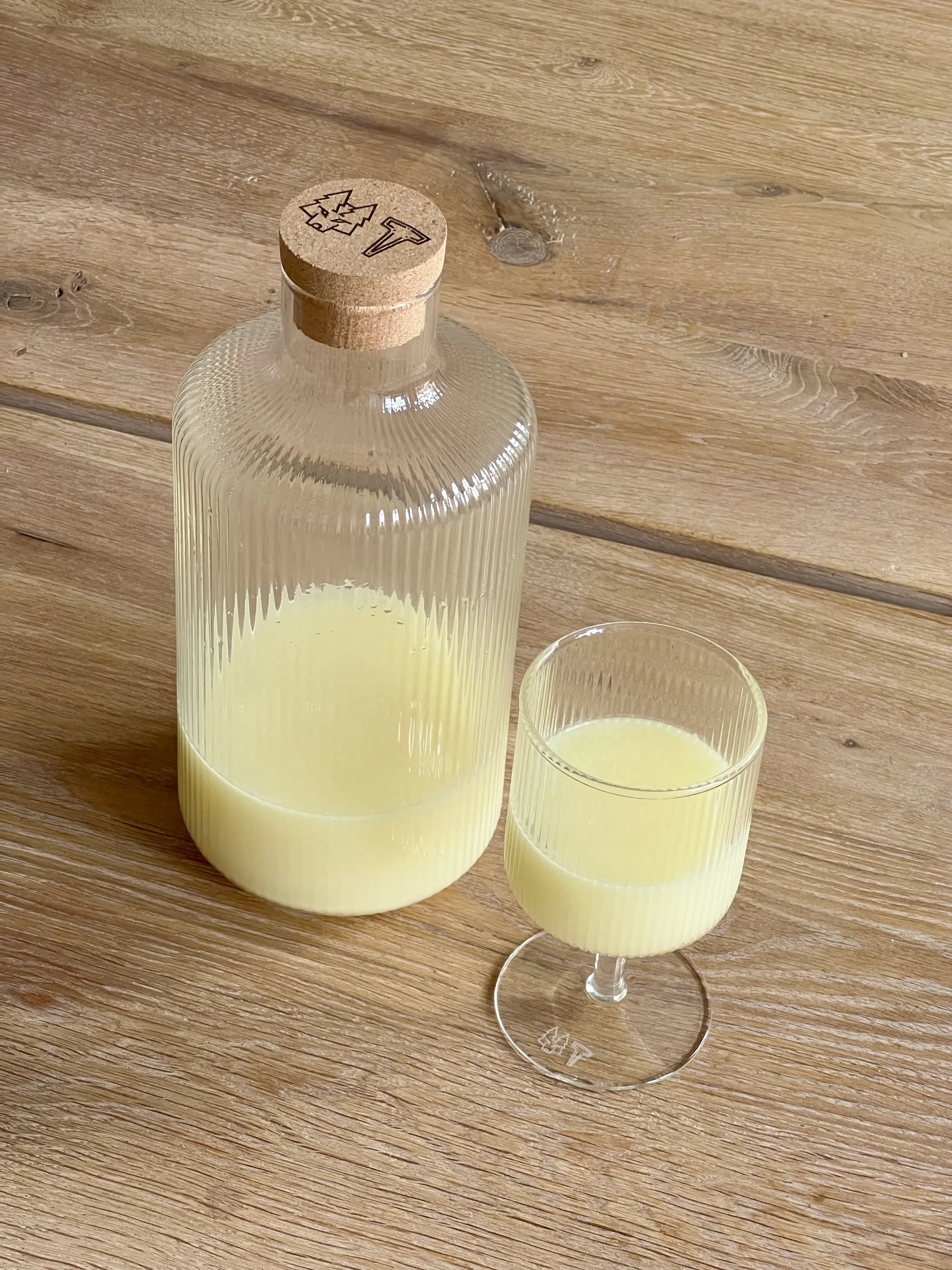 Karafka YKON 1,5 L, Przezroczysta Vargen & Thor