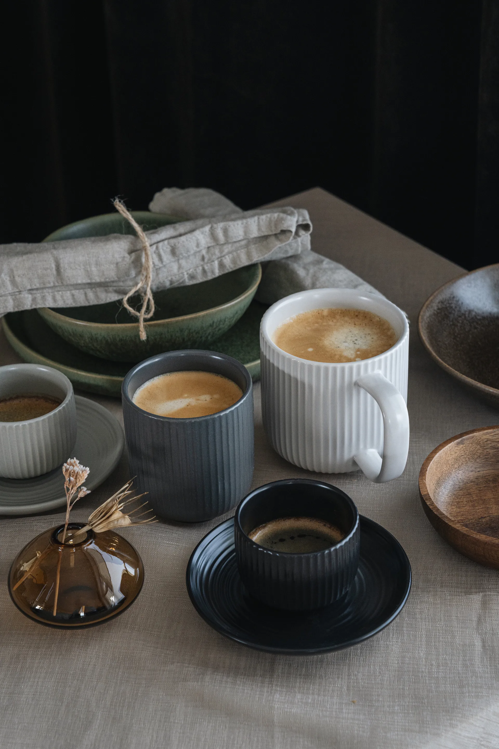 Kubek XL Duga 350 ml 4 szt., Biały, piaskowoszary, antracytowy, czarny Vargen & Thor