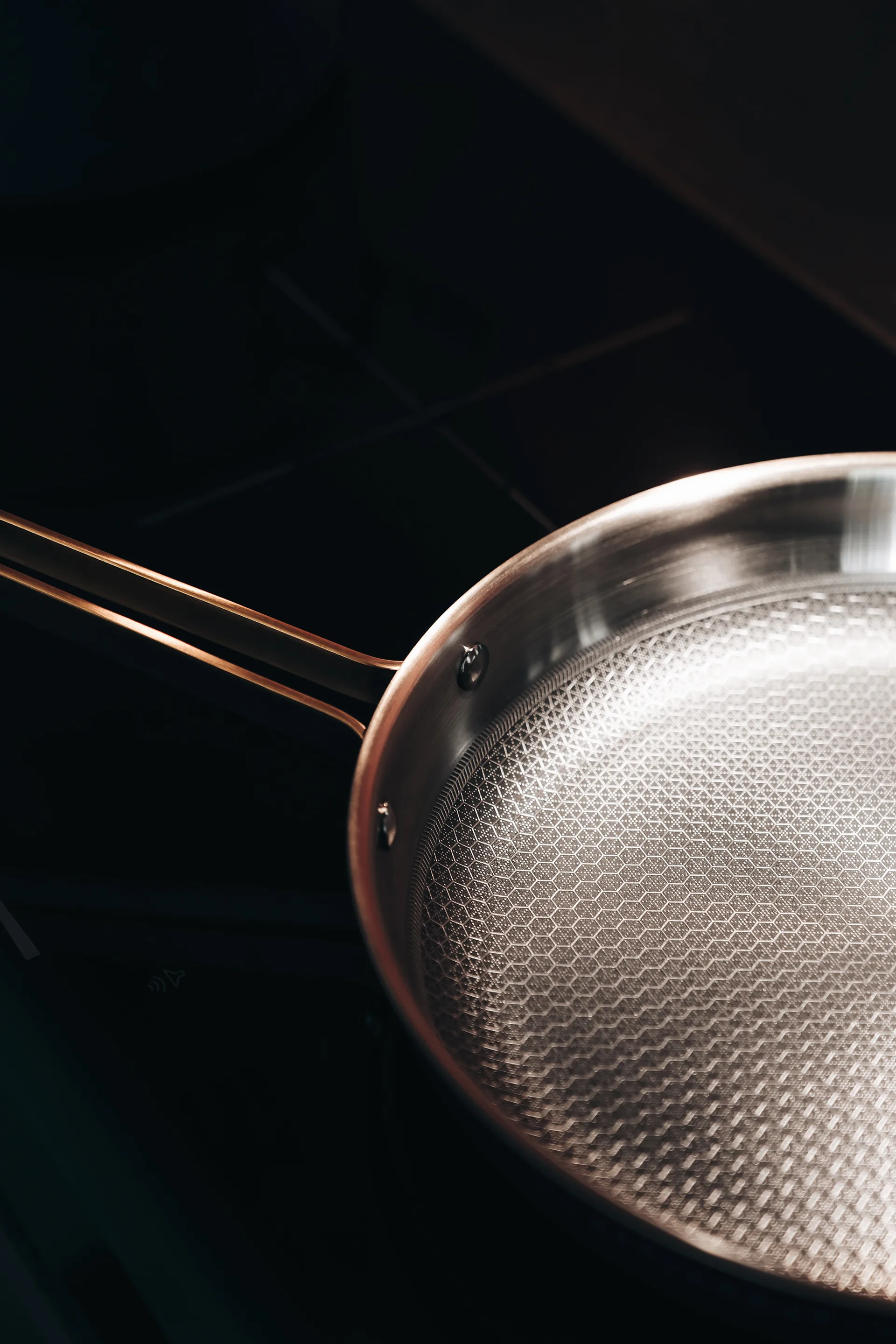 Mjölner patelnia młotkowana z miedzi, Model Yb, Ø28 cm Vargen & Thor