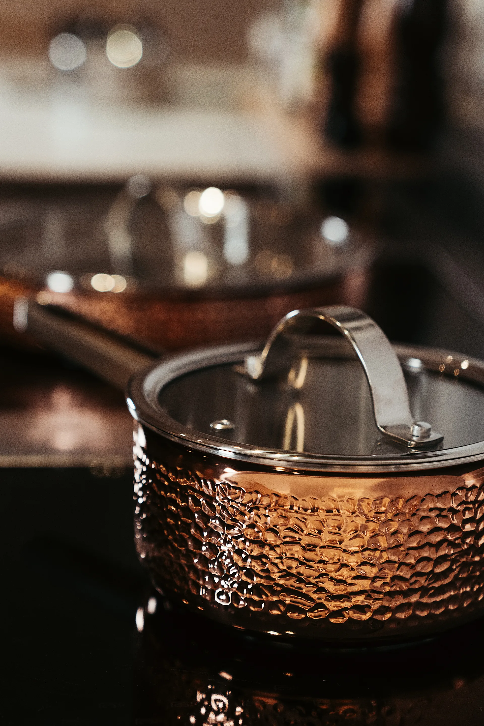 Mjölner rondel z młotkowanej miedzi z pokrywą, Vera, 1,6 L Vargen & Thor