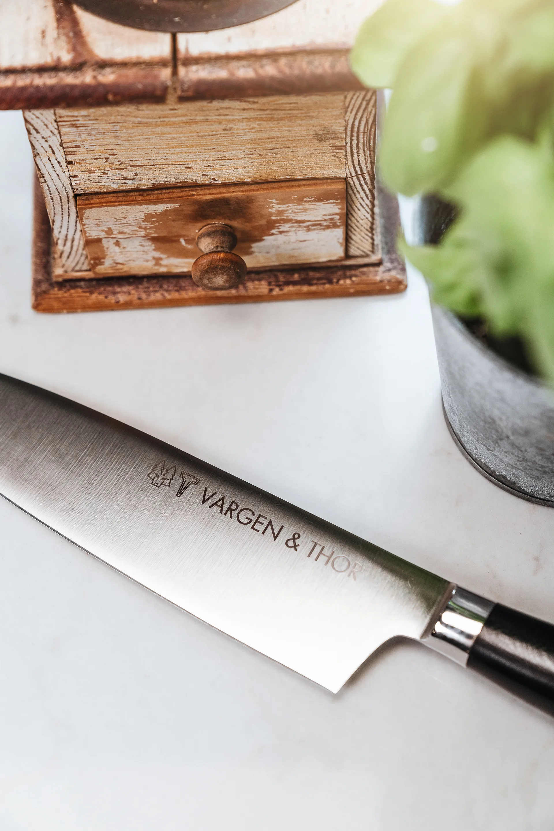 Nóż szefa kuchni Vargavinter 20 cm, Roy X Vargen & Thor