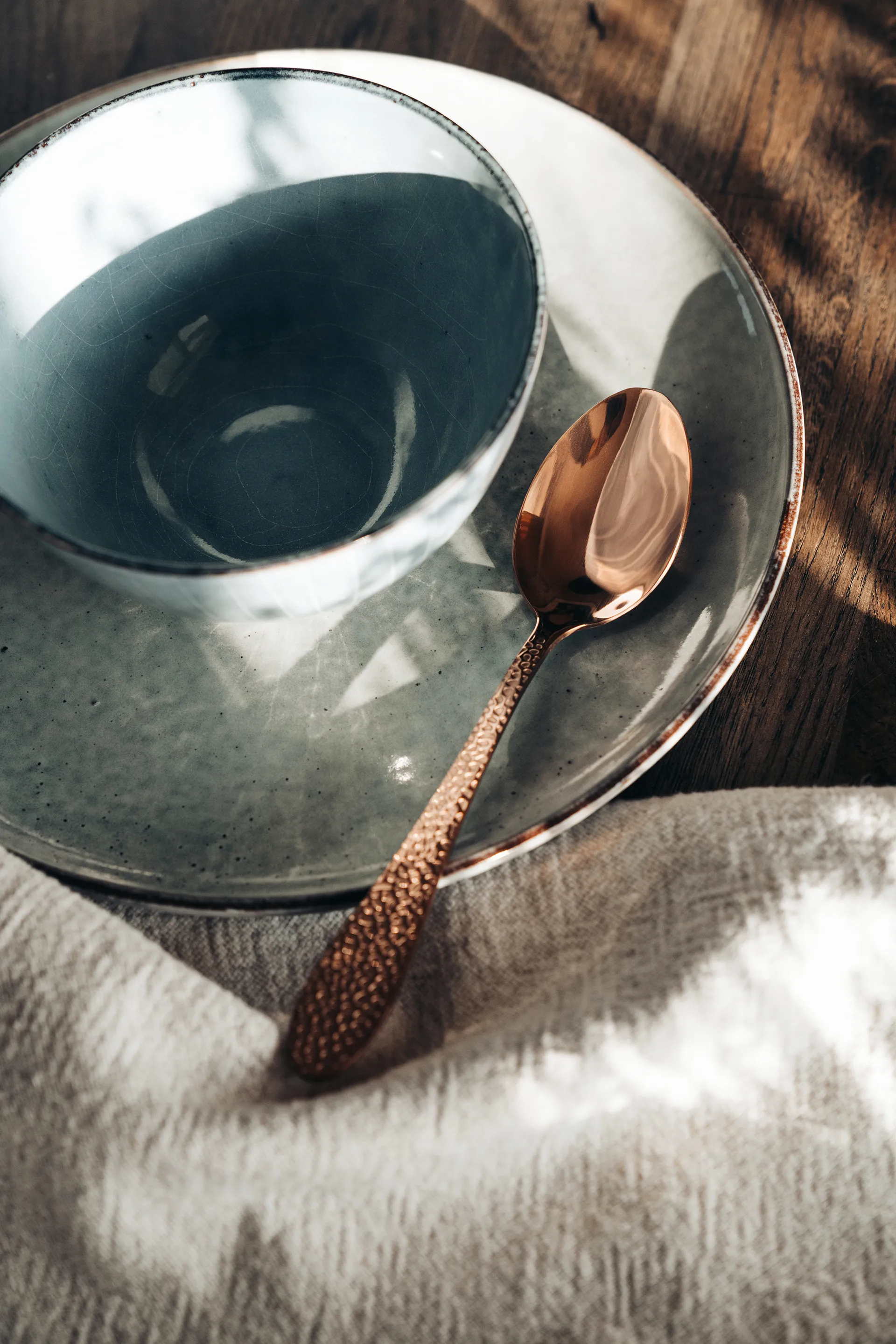 Zestaw sztućców Vargen & Thor, 16 szt., Fenix, miedź Vargen & Thor