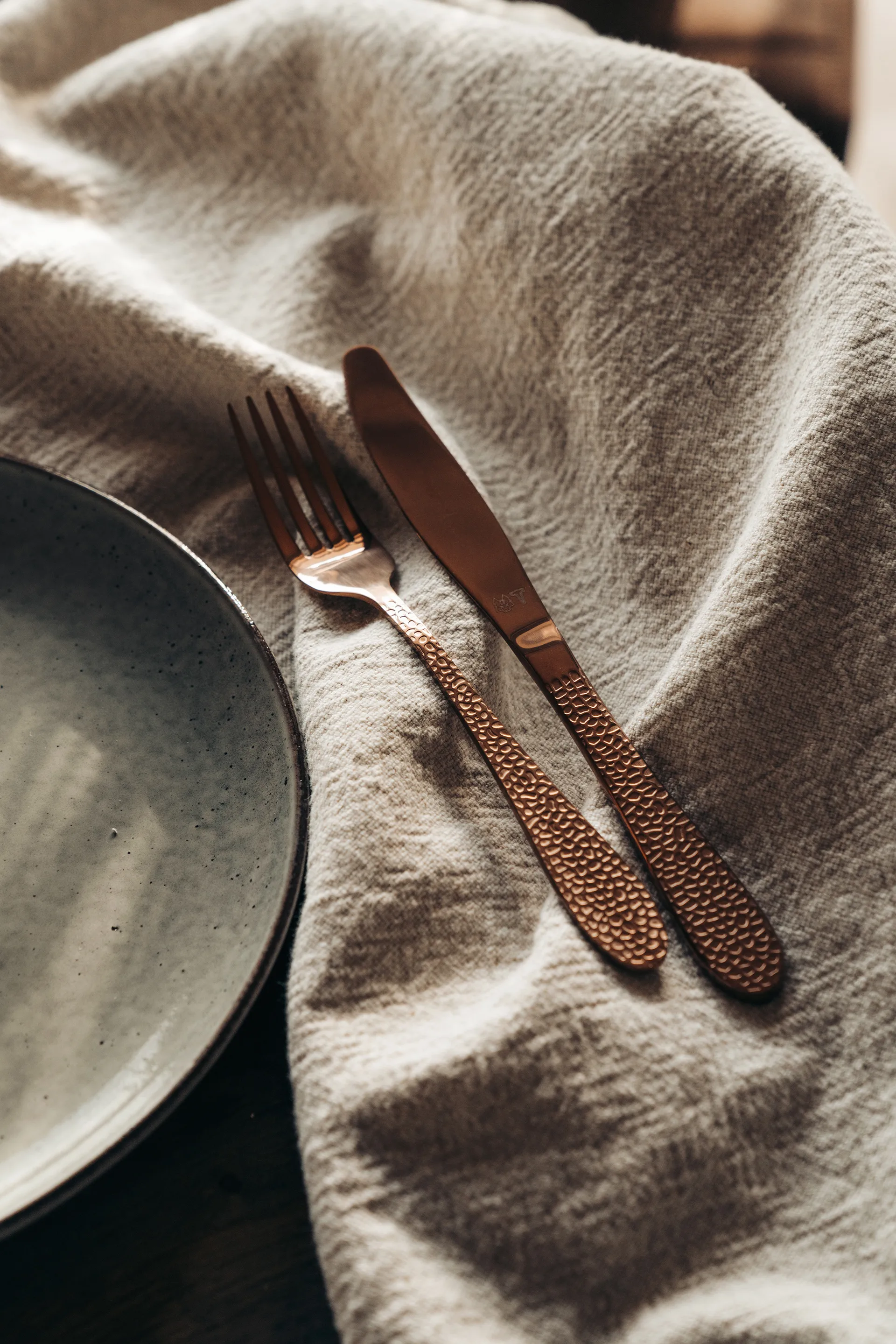 Zestaw sztućców Vargen & Thor, 16 szt., Fenix, miedź Vargen & Thor