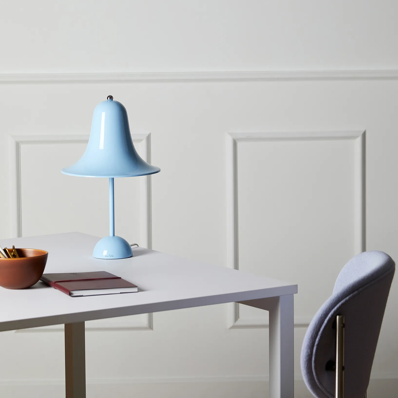 Lampa stołowa Pantop Ø23 cm, Light blue Verpan