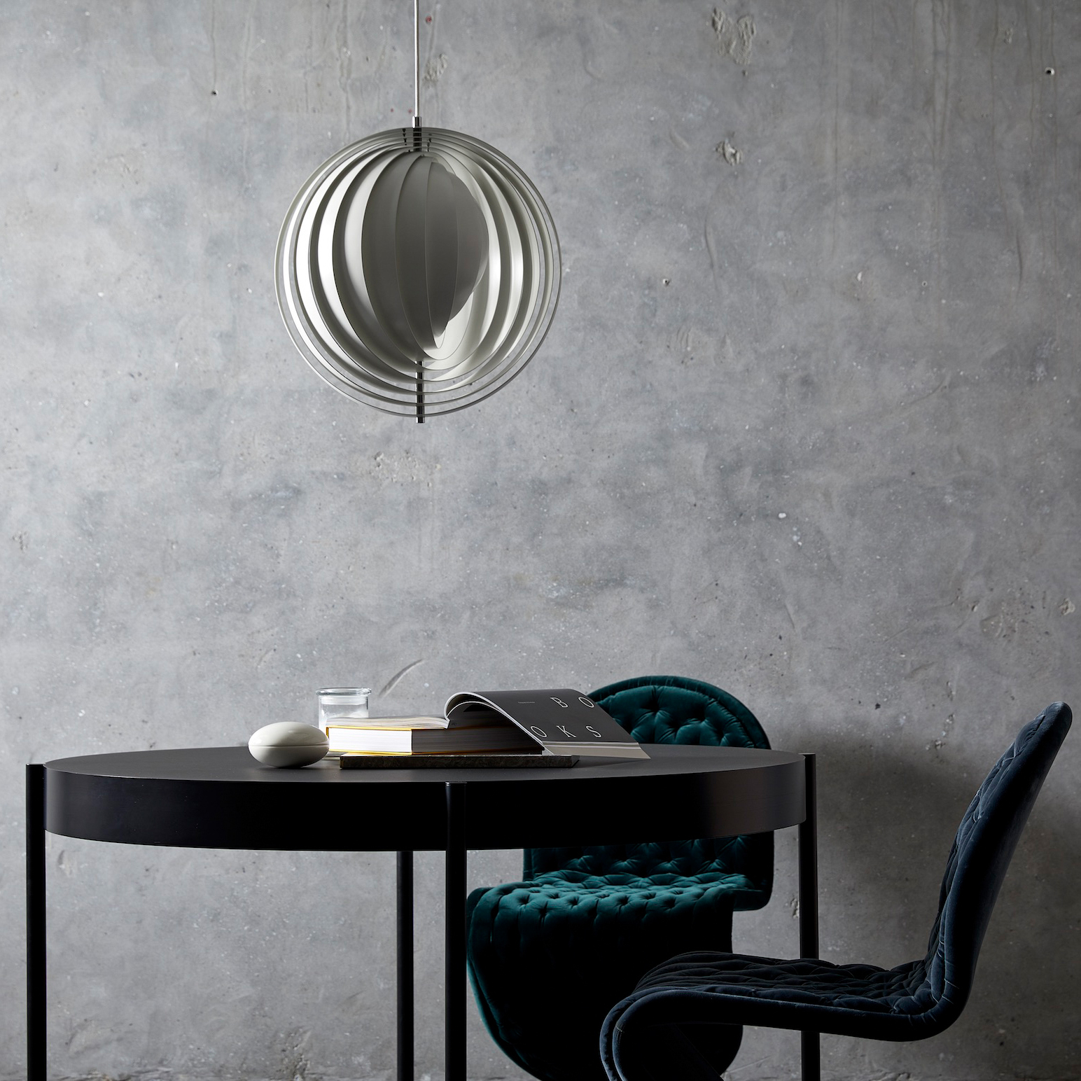 moon Lampa sufitowa Moon Ø44,5 cm | Verpan → NordicNest.pl