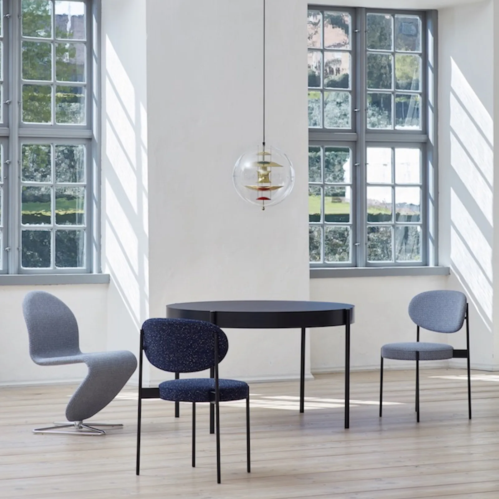 Lampa sufitowa VP Globe Brass, Ø40 cm Verpan