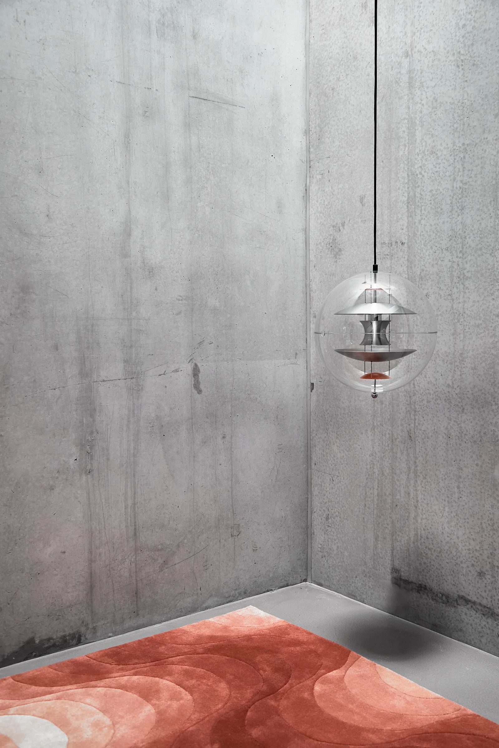 Lampa sufitowa VP Globe Brushed Alu, Ø40 cm Verpan