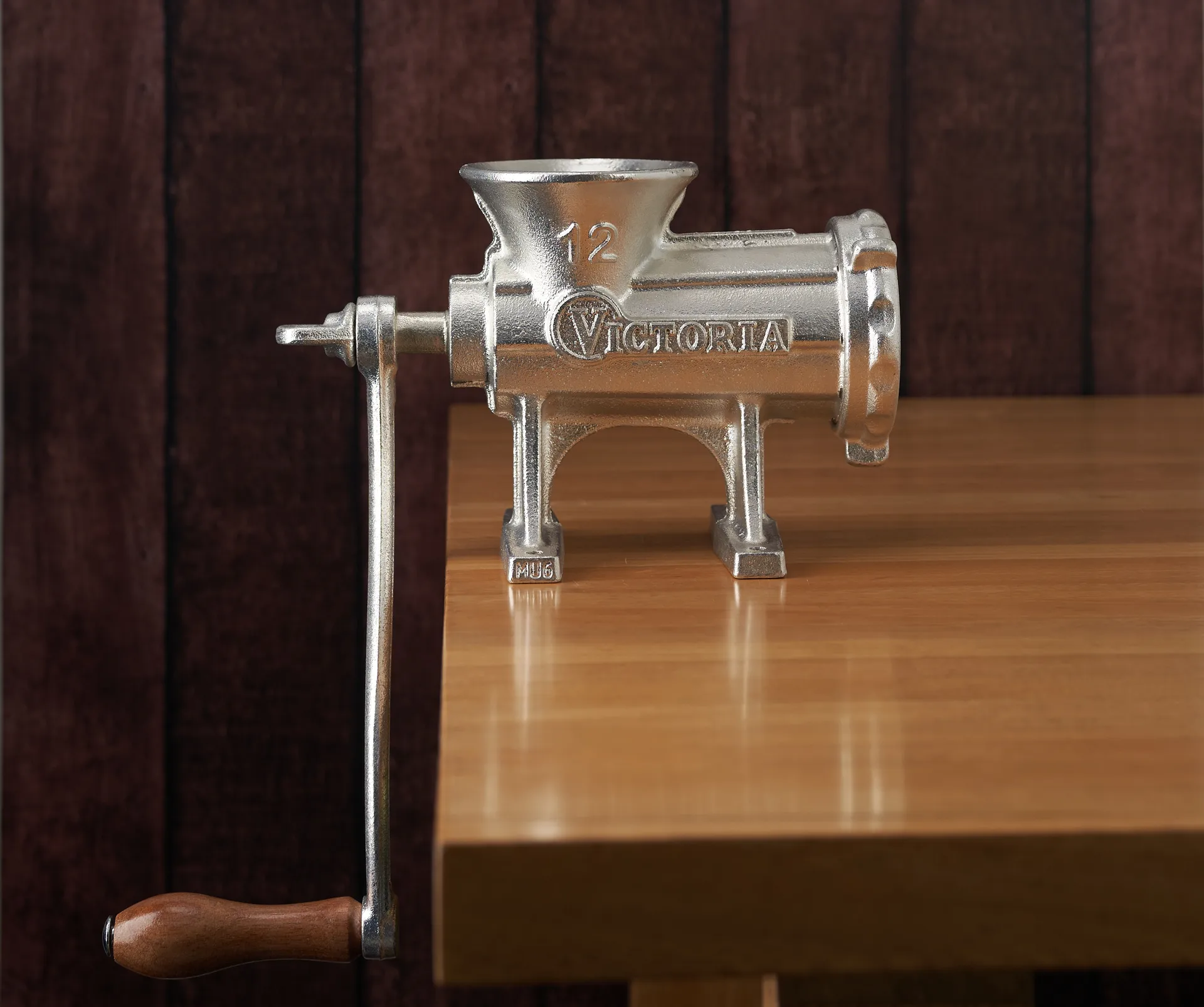 Ręczna maszynka do mięsa Nr 12 15,5x21 cm, Srebrna Victoria