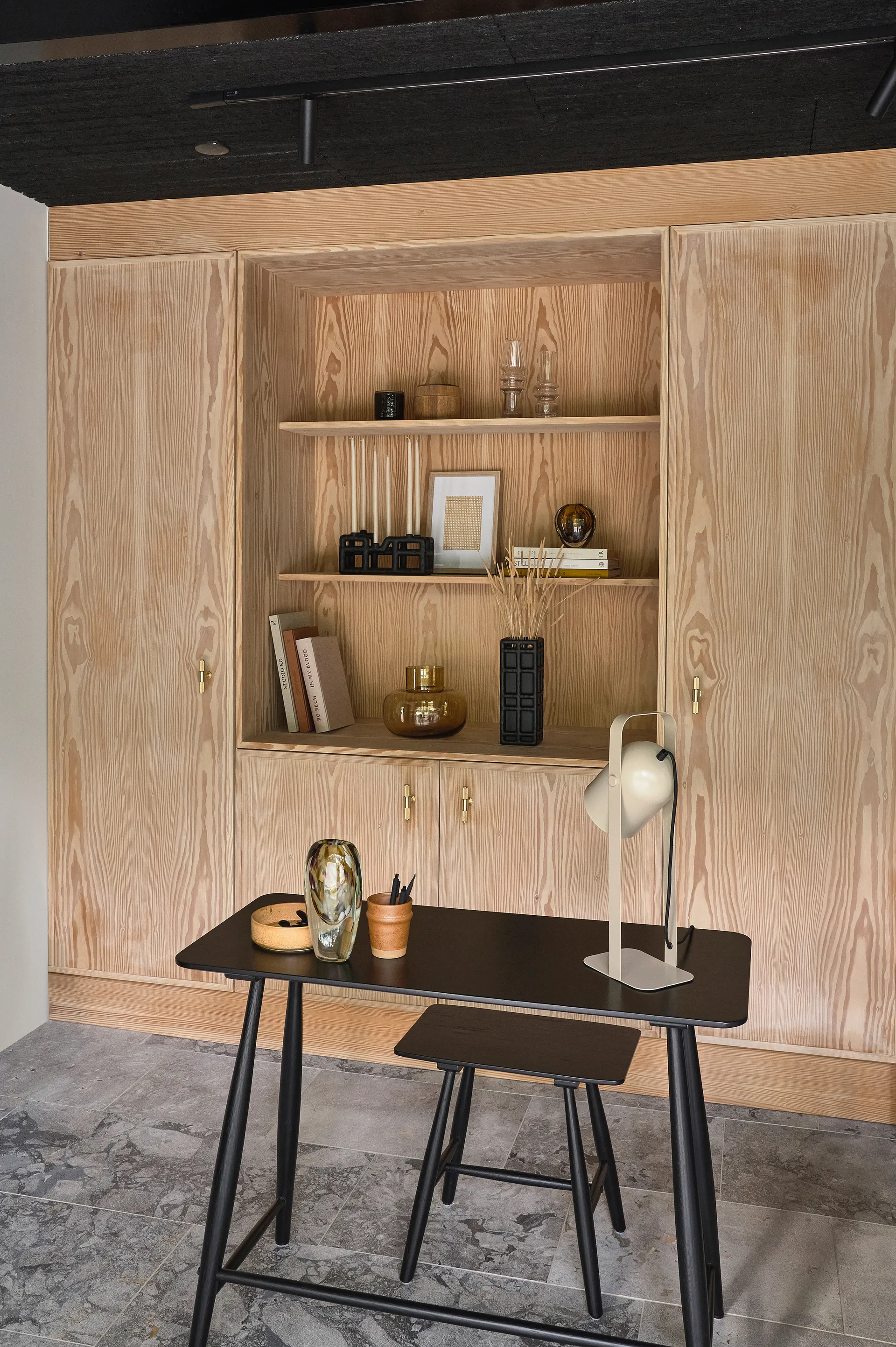 Świecznik Lyng na 6 świec, Czarny Villa Collection