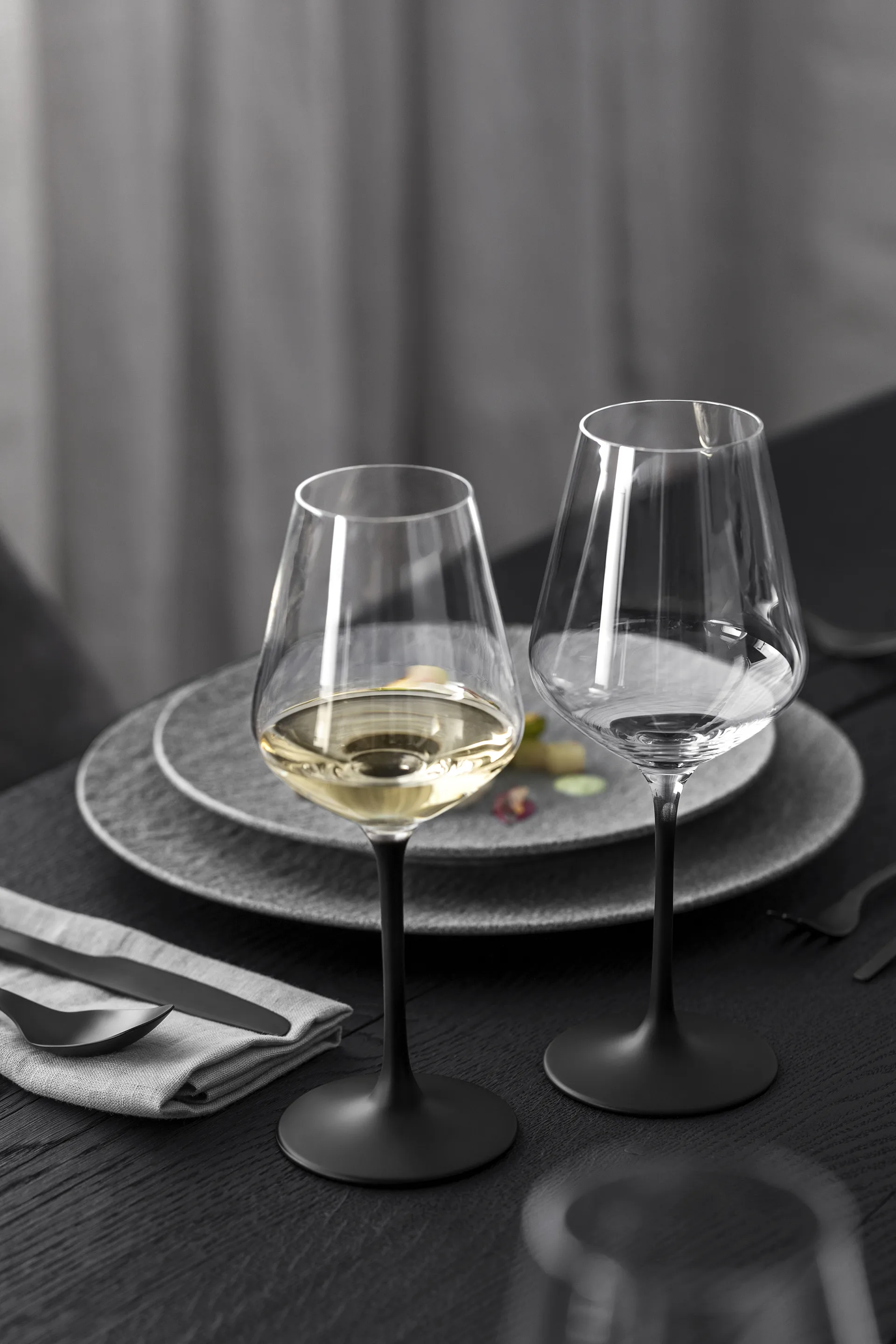 Manufacture Rock kieliszki do czerwonego wina 470 ml, 4‑pak, Przezroczysty-czarny Villeroy & Boch