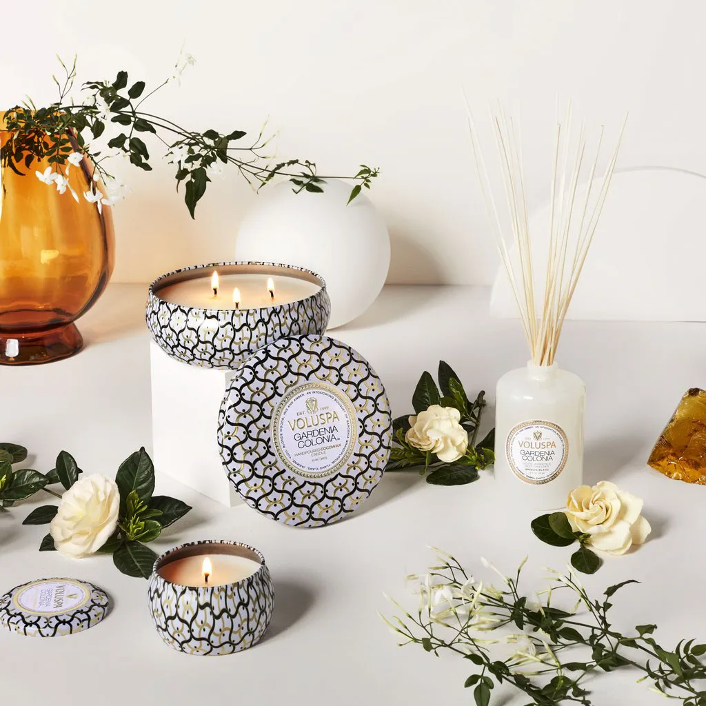 Maison Blanc Mini Tin świeca zapachowa 25 godz., Gardenia Colonia Voluspa