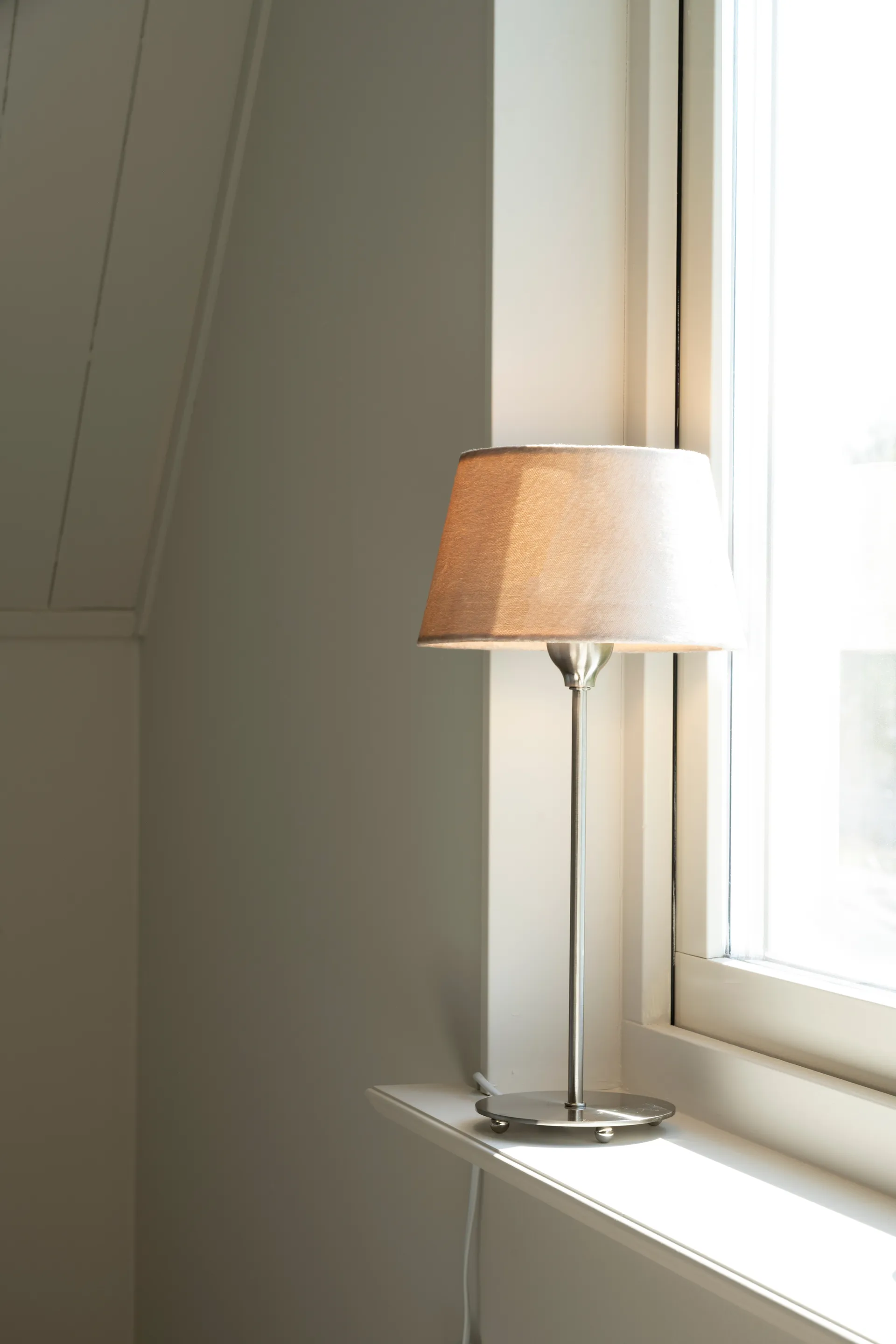 Line 35 podstawa lampy stołowej, Matowy chrom Watt & Veke